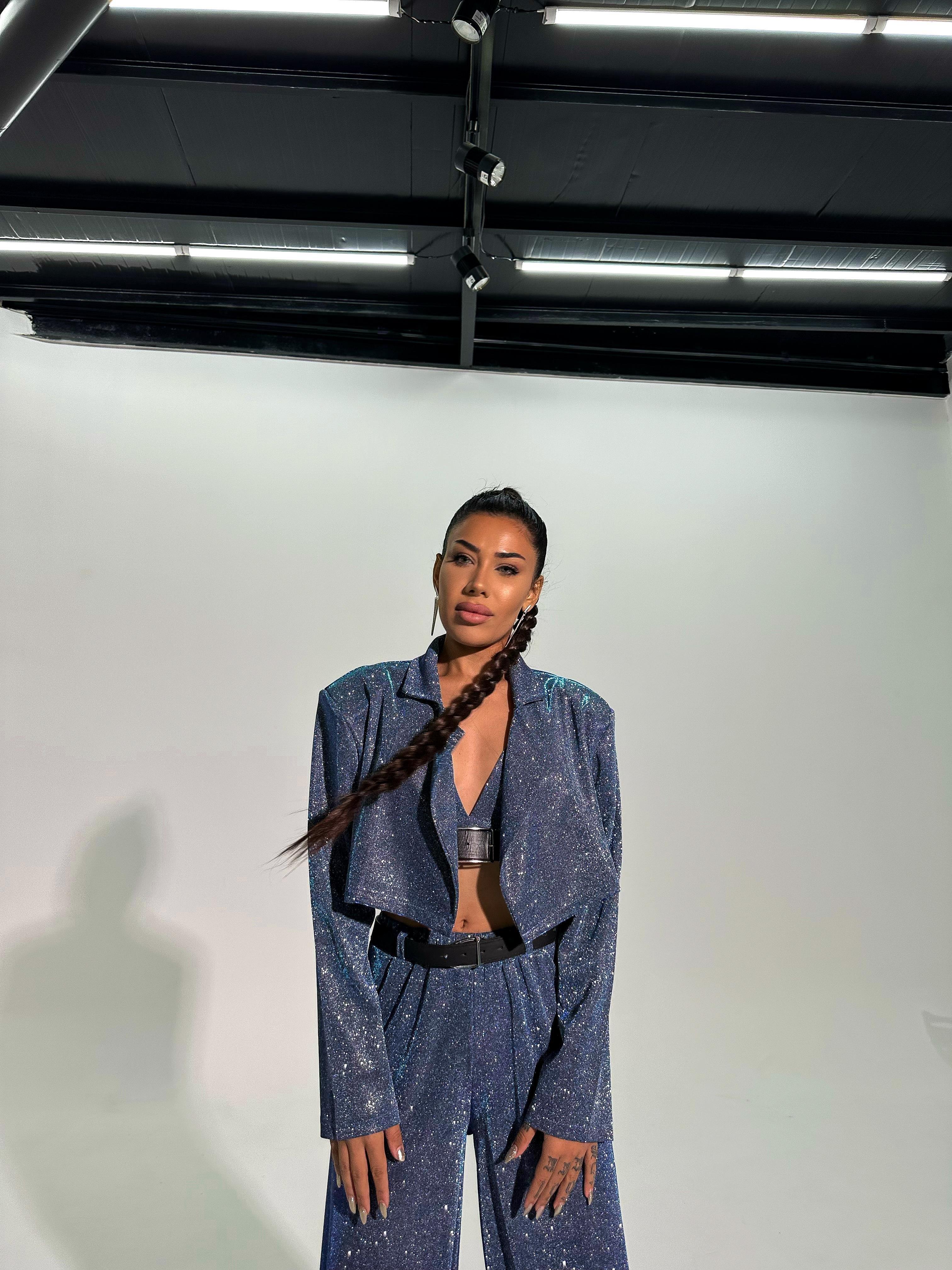 Özel Tasarım Pembe Simli Vatkalı Kısa Ceket