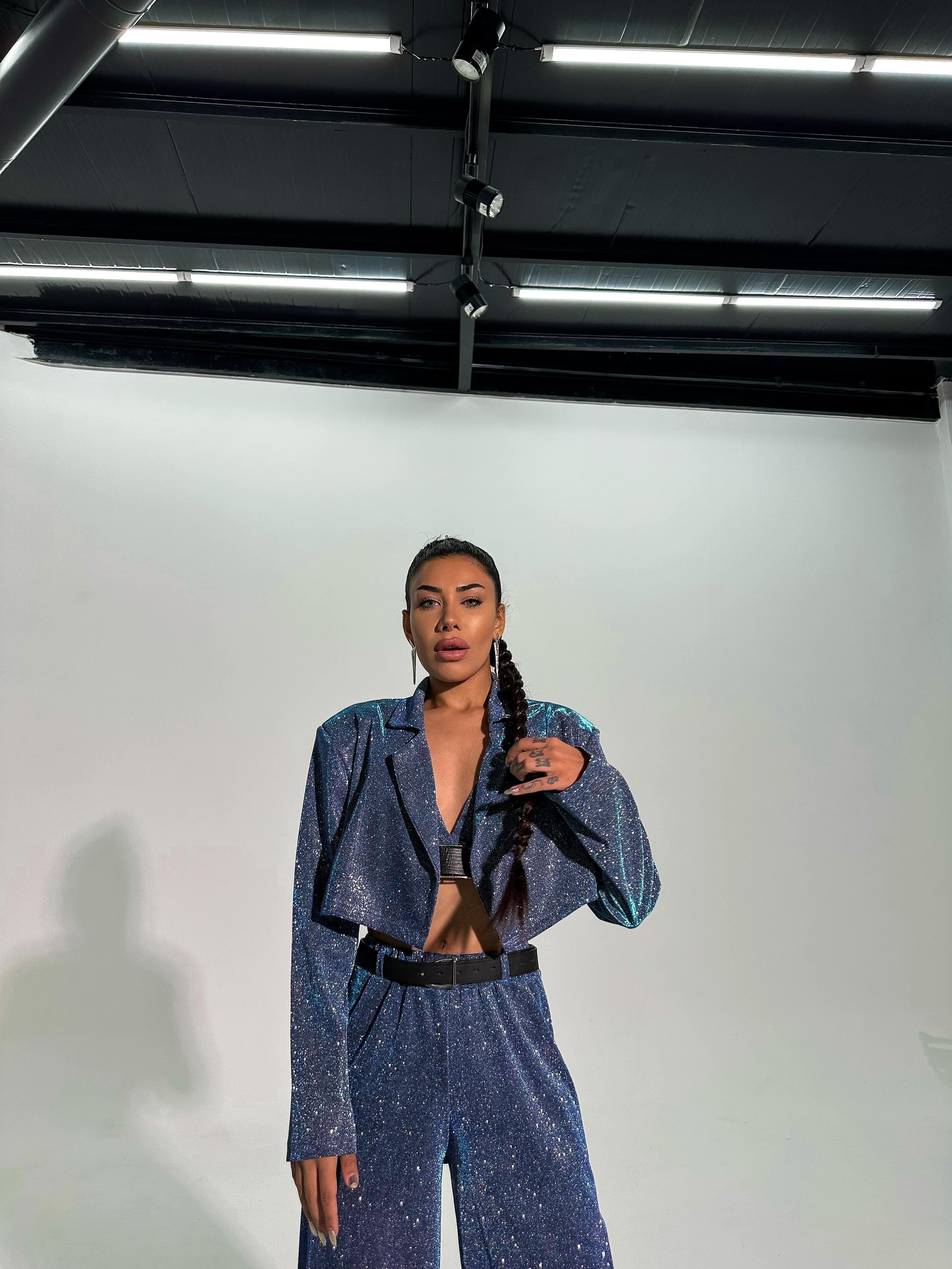 Özel Tasarım Pembe Simli Vatkalı Kısa Ceket