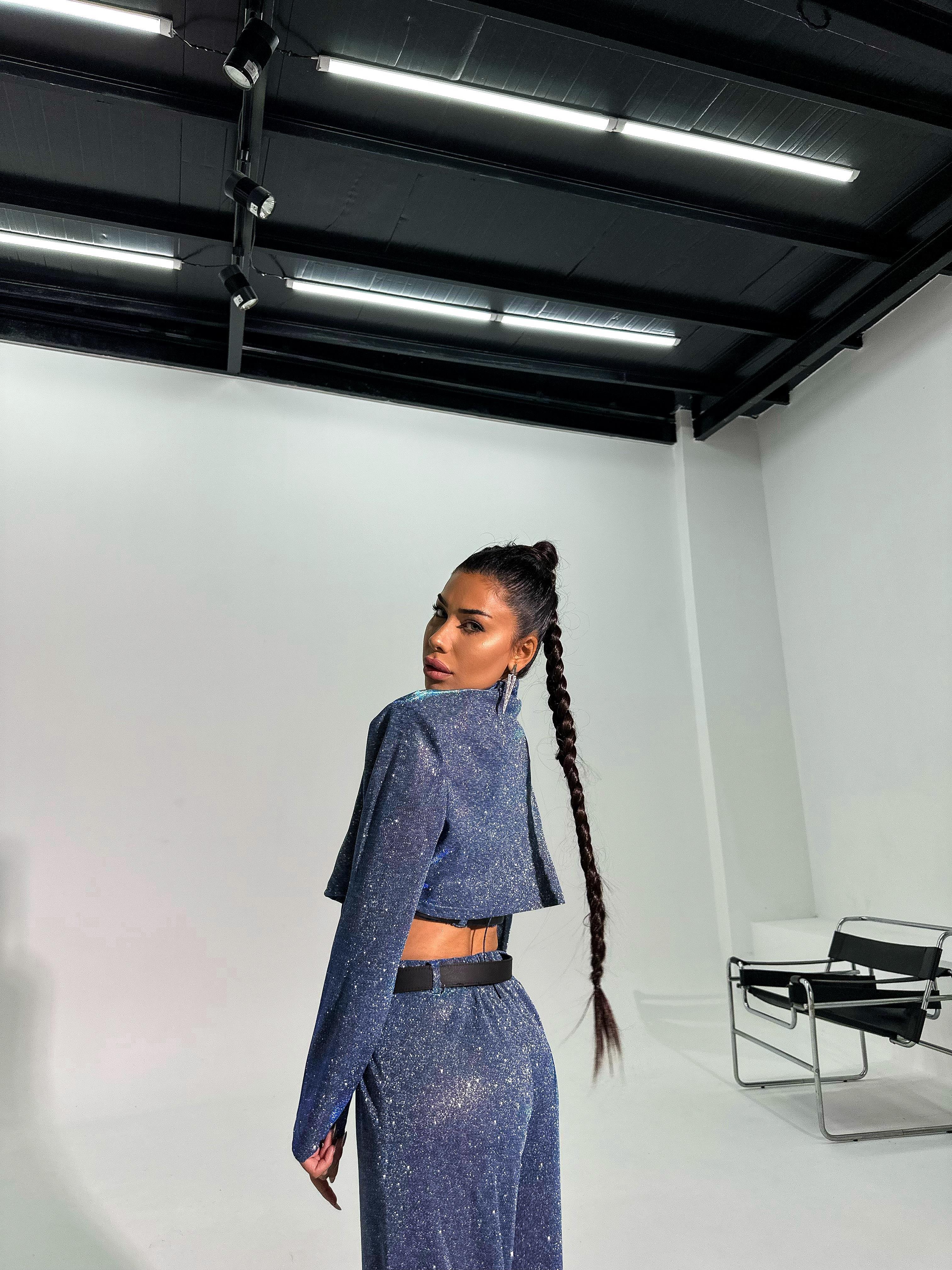 Özel Tasarım Pembe Simli Vatkalı Kısa Ceket