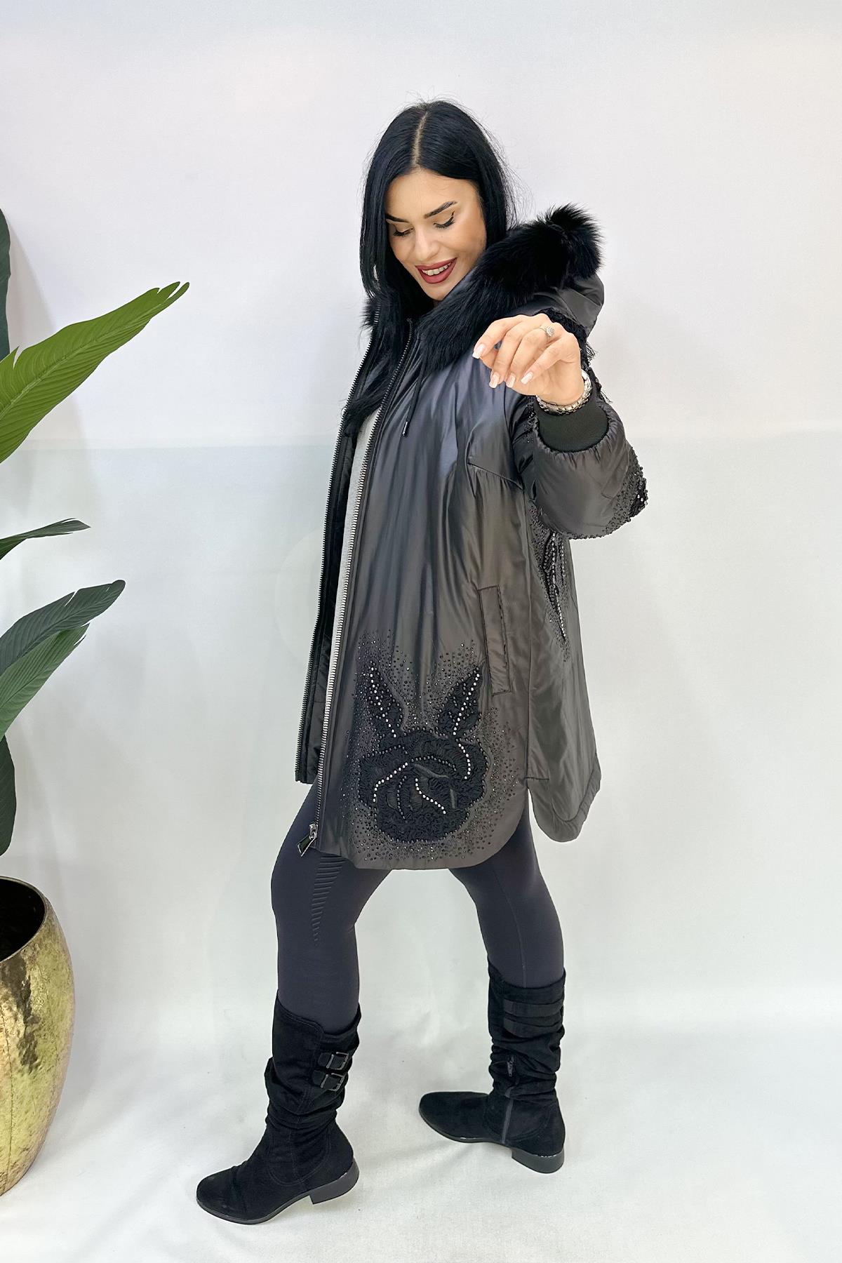 -20 KorumalıTaş Detaylı Bütük Beden Mont - Siyah 