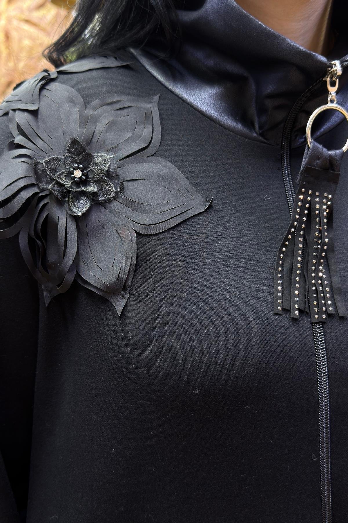 3 BOYUTLU ÇİÇEK DETAYLI MAXİ BÜYÜK BEDEN ELBİSE