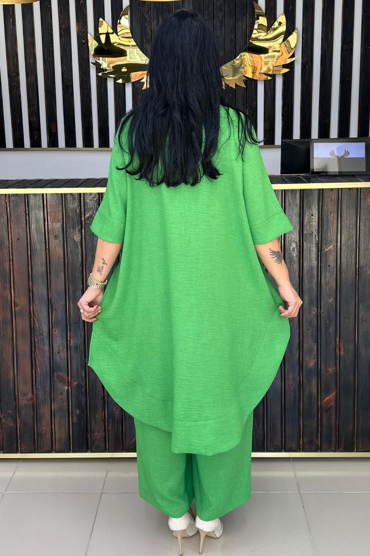 ÇİÇEK BROŞLU ASİMETRİK KETEN TAKIM YEŞİL BÜYÜK BEDEN