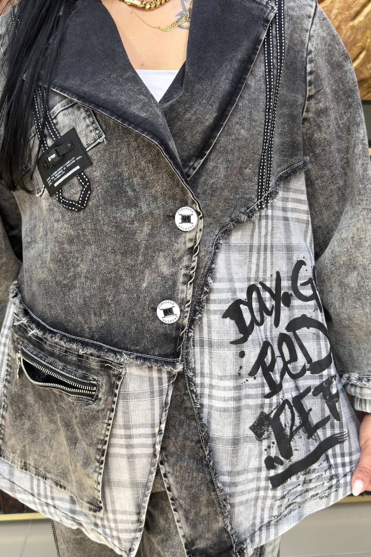 EKOSE VE YAZI DETAYLI JEAN BÜYÜK BEDEN TAKIM