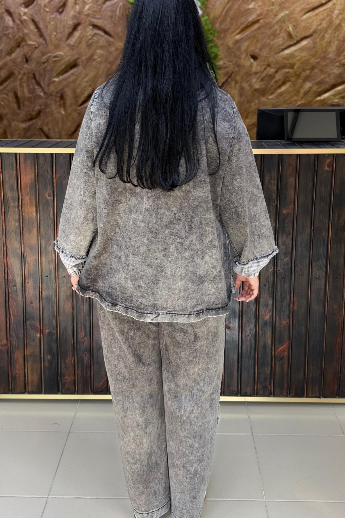 EKOSE VE YAZI DETAYLI JEAN BÜYÜK BEDEN TAKIM