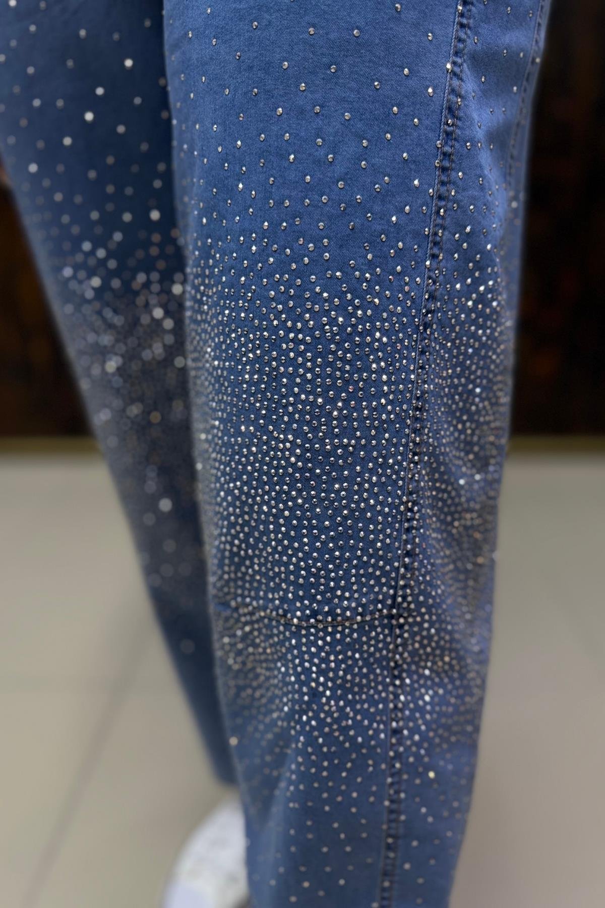 FULL TAŞ LİKRALI BÜYÜK BEDEN JEAN 