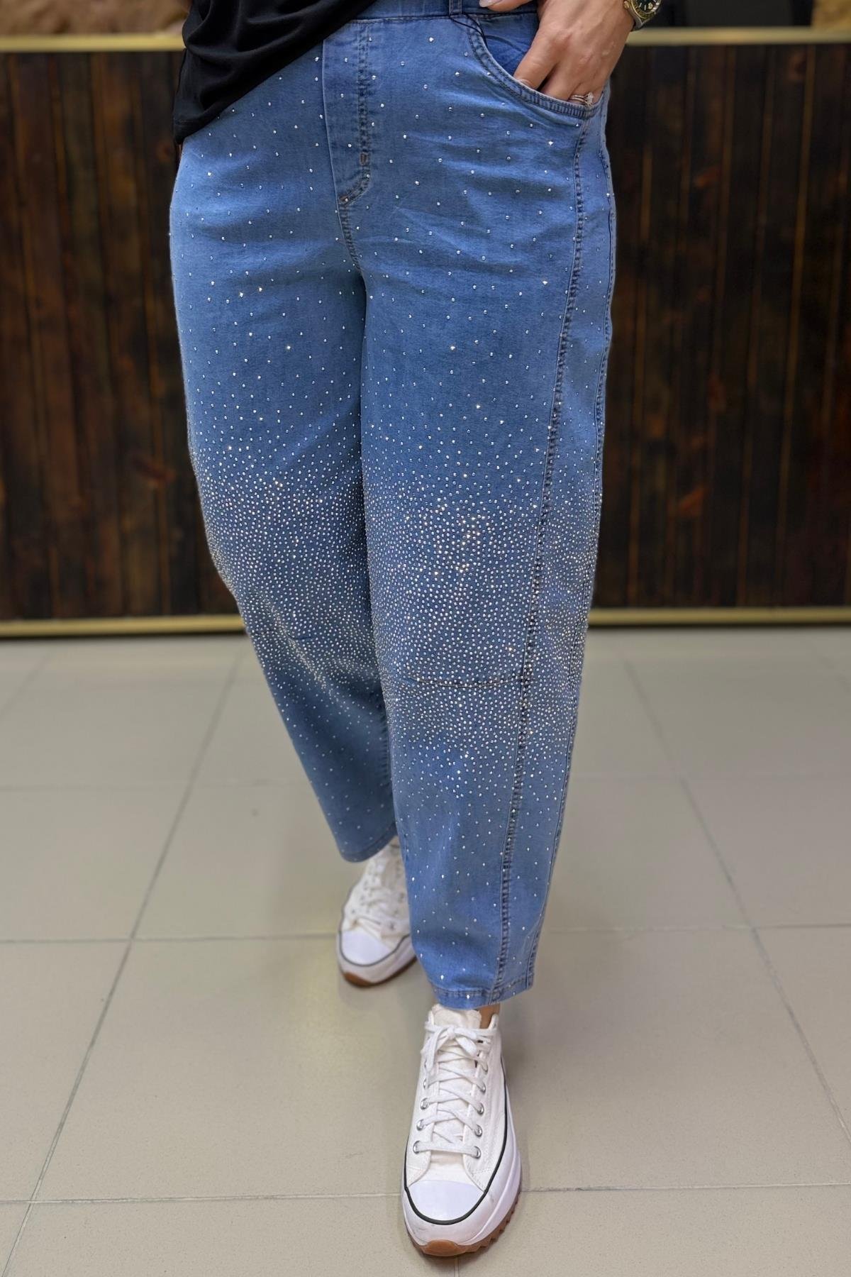 FULL TAŞ LİKRALI BÜYÜK BEDEN JEAN 