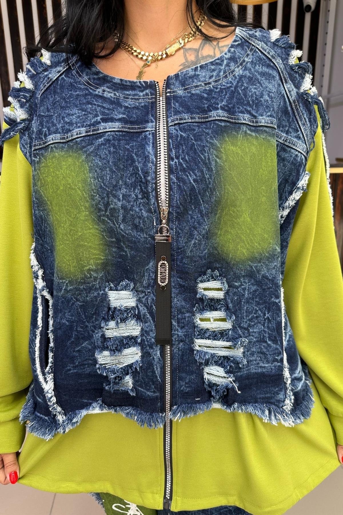 KAPŞONLU YIRTIK JEAN CEKET YEŞİL BÜYÜK BEDEN