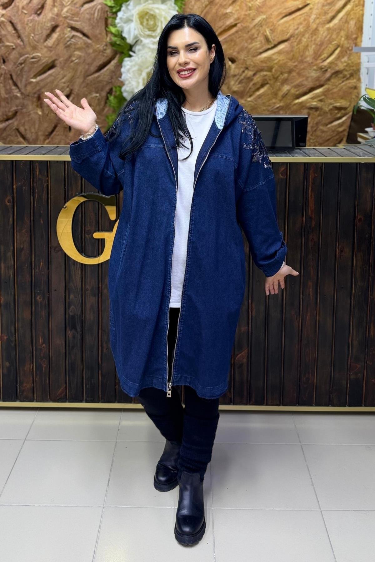 MELEK KANATLI TAŞLI BÜYÜK BEDEN KOT CEKET