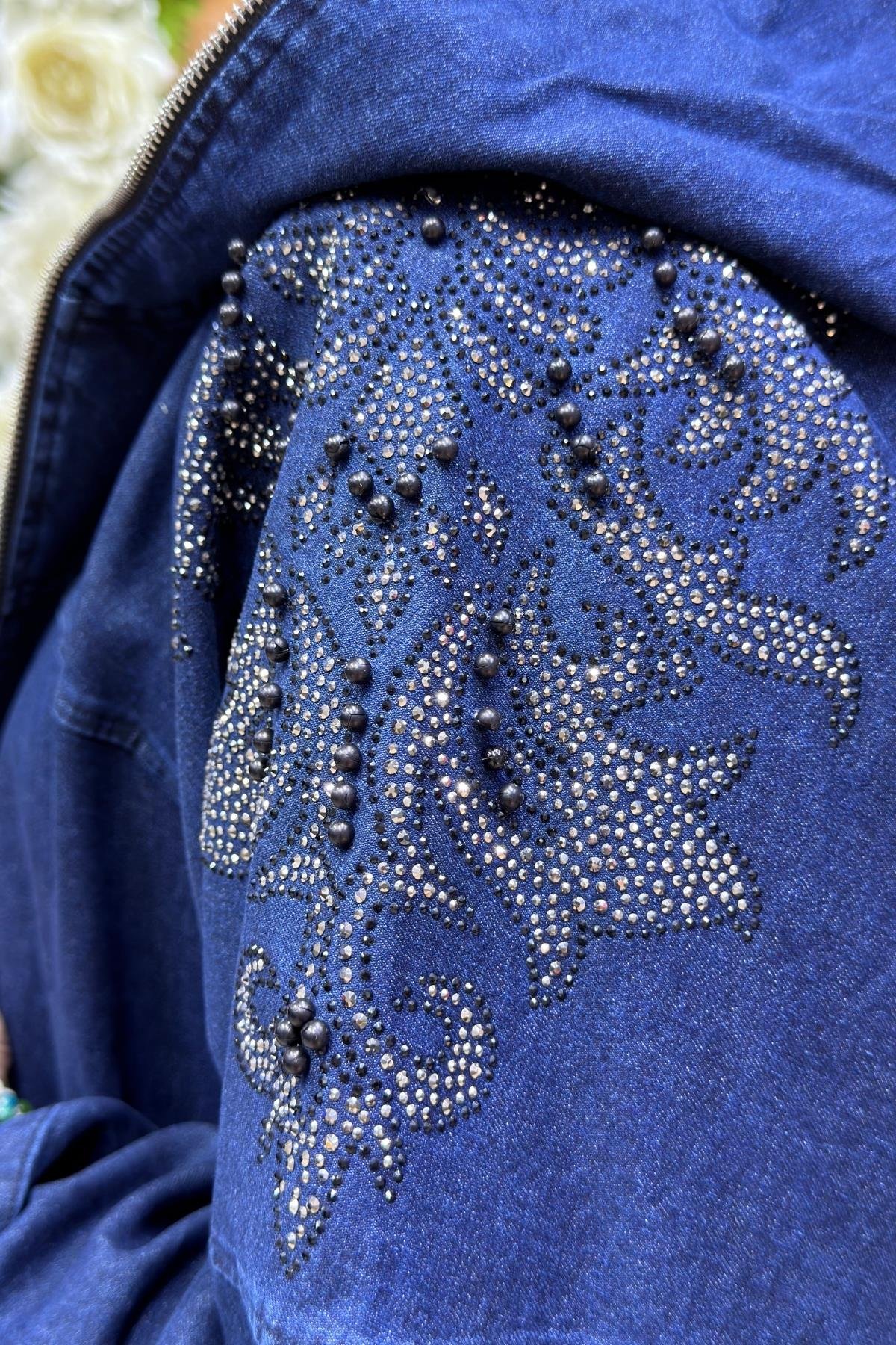 MELEK KANATLI TAŞLI BÜYÜK BEDEN KOT CEKET