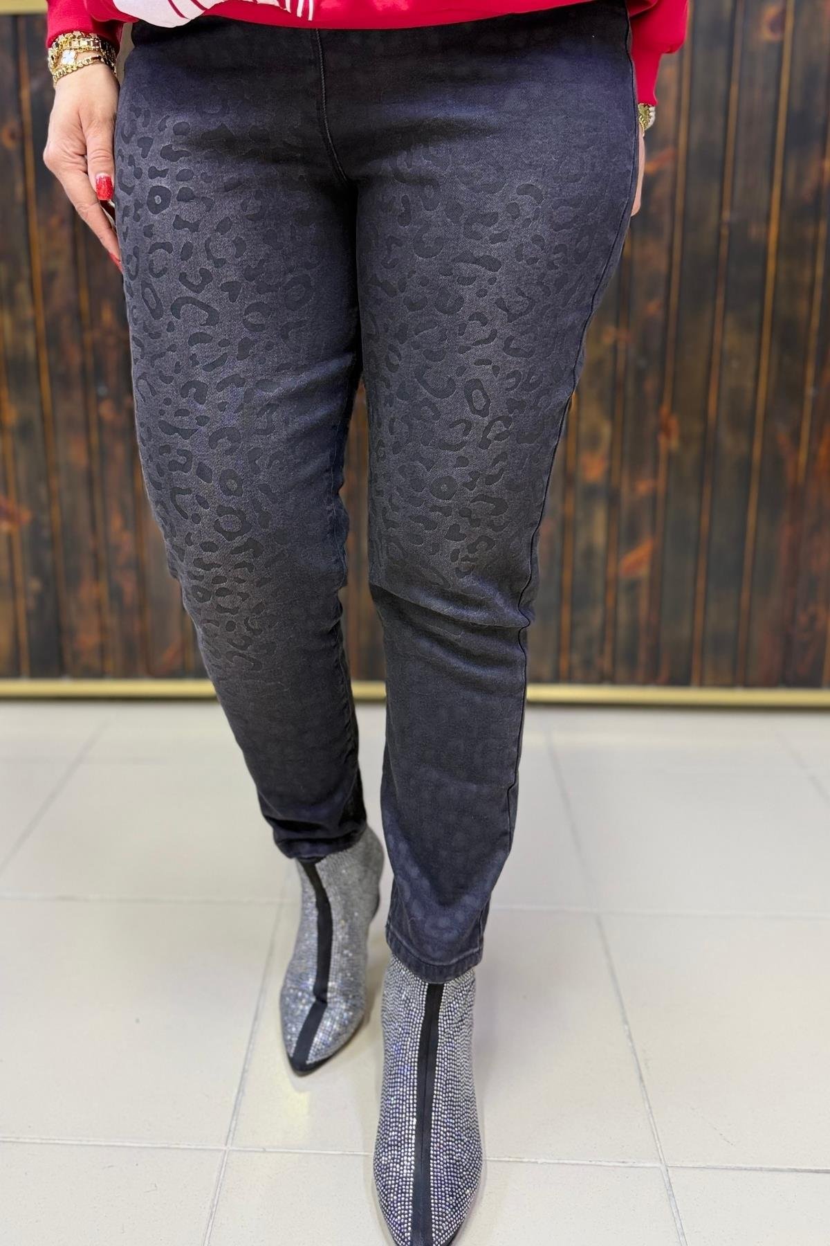 TOPARLAYICI LİKRALI JEAN BÜYÜK BEDEN PANTOLON