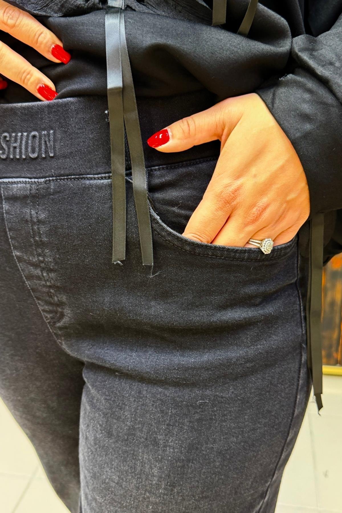 TOPARLAYICI PAÇASI TAŞLI LİKRALI JEAN PANTOLON BÜYÜK BEDEN