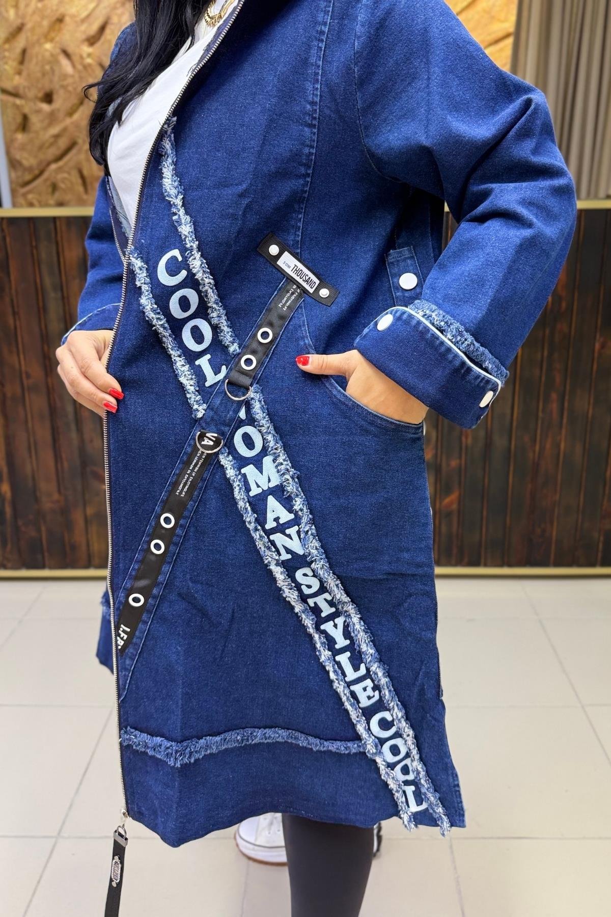 YAZI DETAYLI FERMUARLI JEAN CEKET BÜYÜK BEDEN