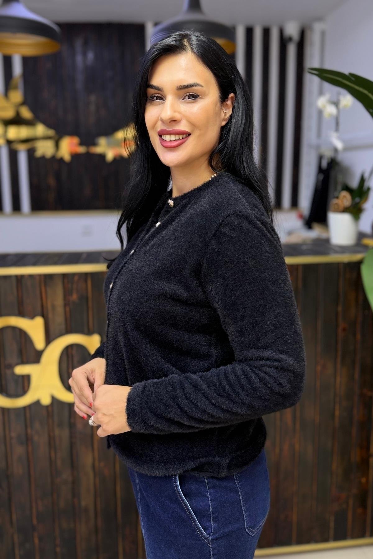 YUMOŞ KUMAŞ LİKRALI BÜYÜK BEDEN SİYAH HIRKA