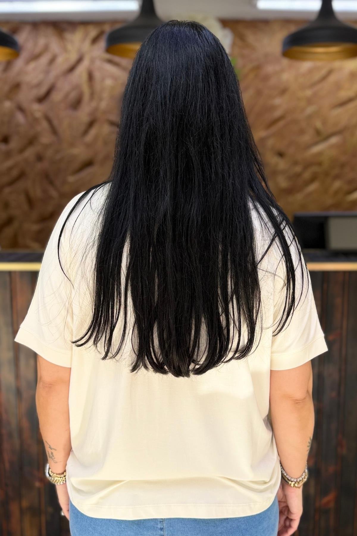 YÜZ DETAYLI TAŞLI BÜYÜK BEDEN BLUZ 