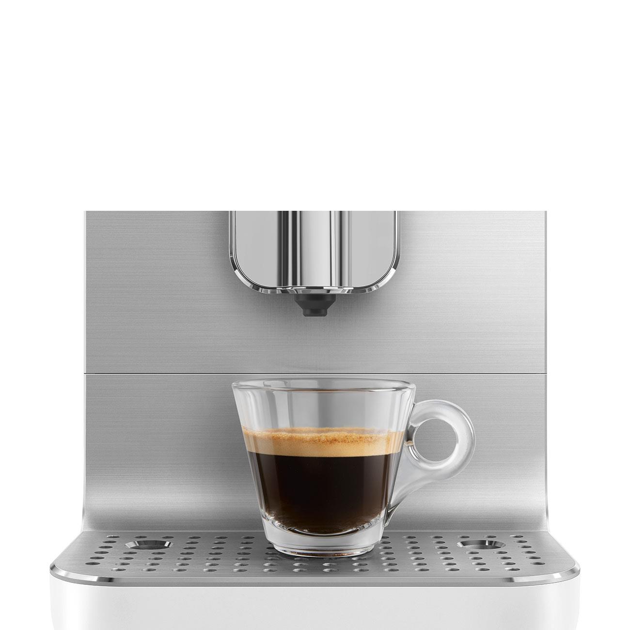 SMEGSMEG 50'S Style BCC13 Espresso  Otomatik Kahve Makinesi Mat BeyazBCC13WHMEU