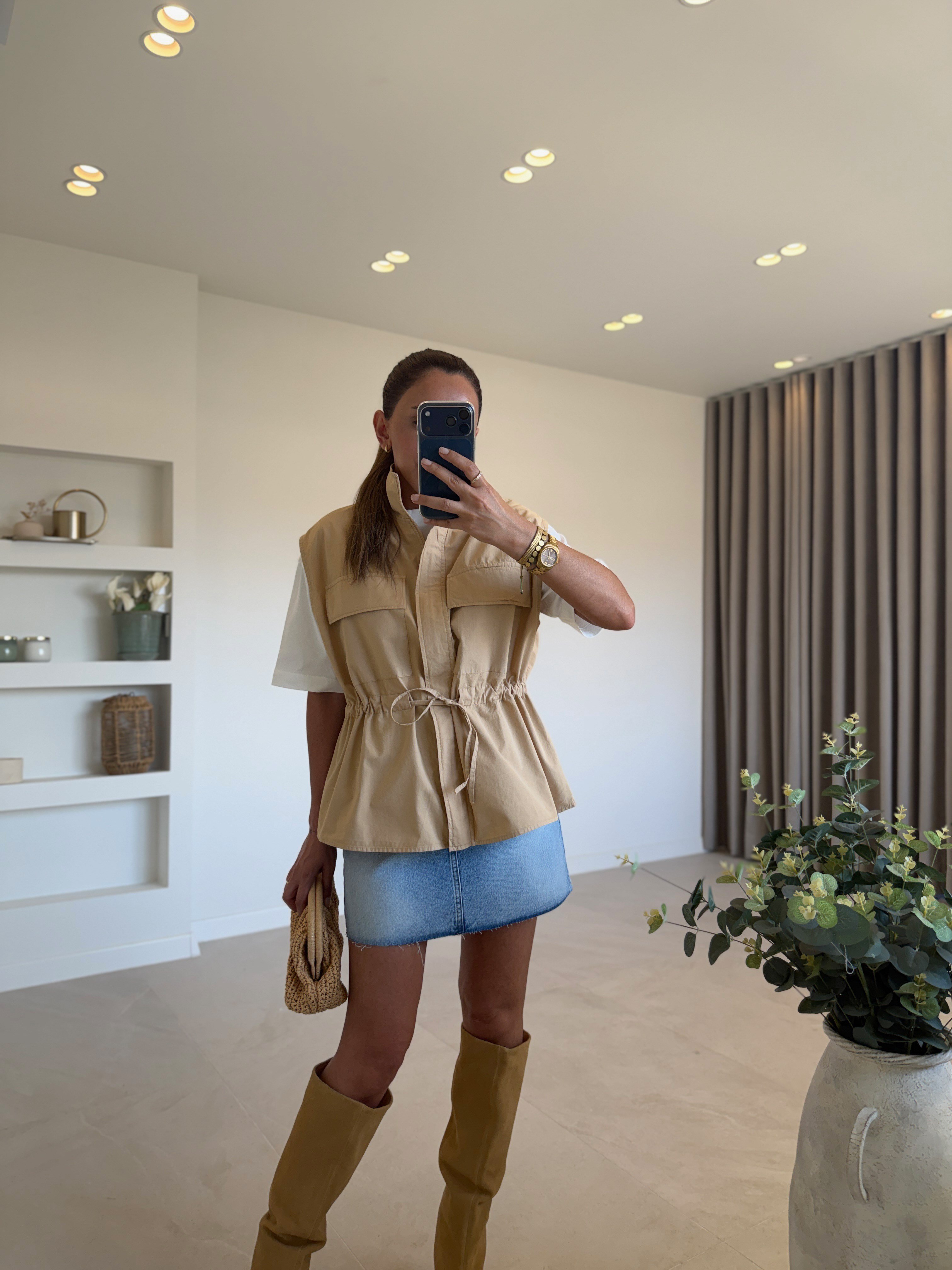 001 Önden Büzgülü Camel Yelek
