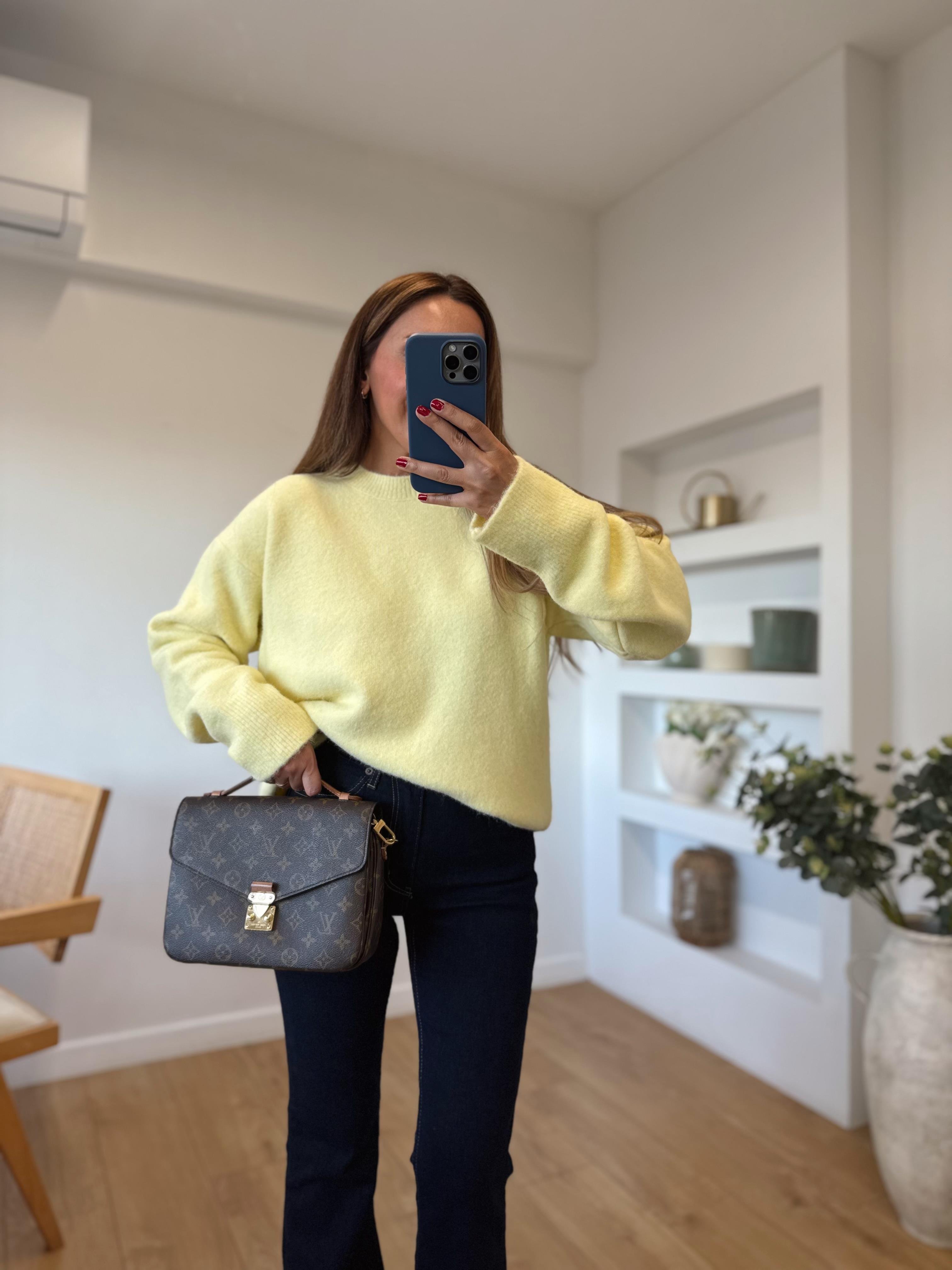 0494 Yumoş Sarı Basic Triko Kazak