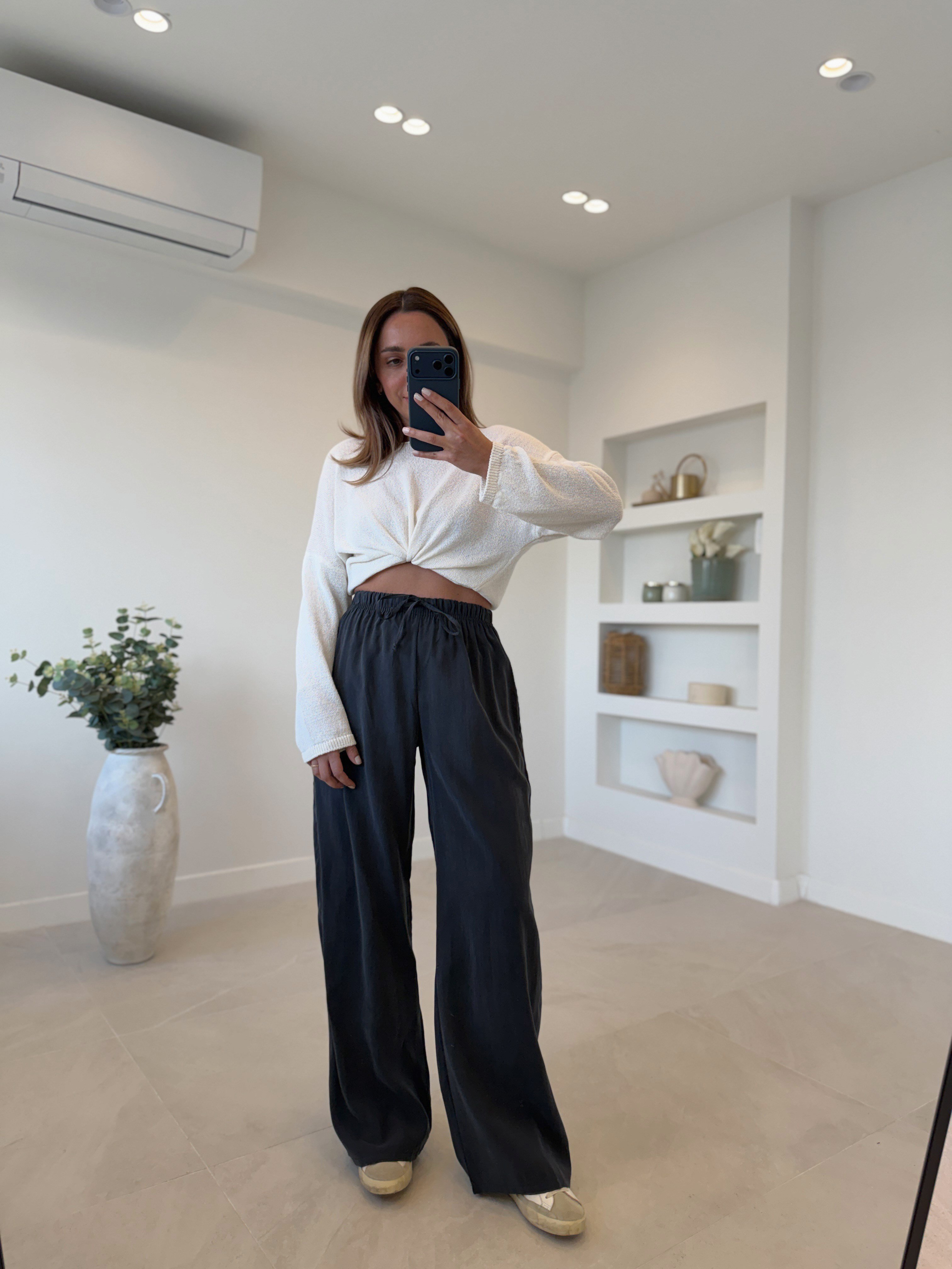 1001 Beli Lastikli Siyah Pantolon
