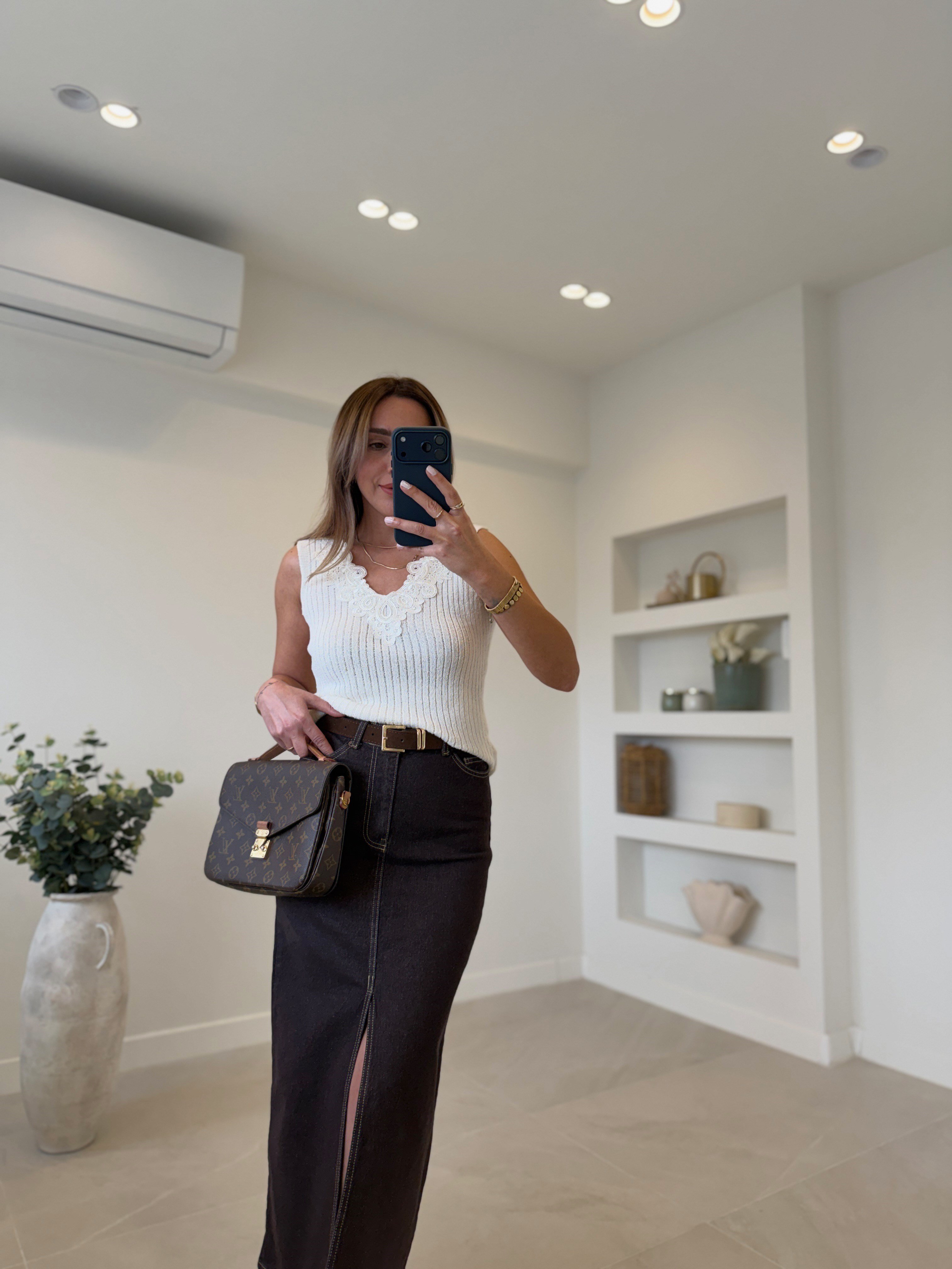 1002 Sırt Dantelli Ekru Atlet