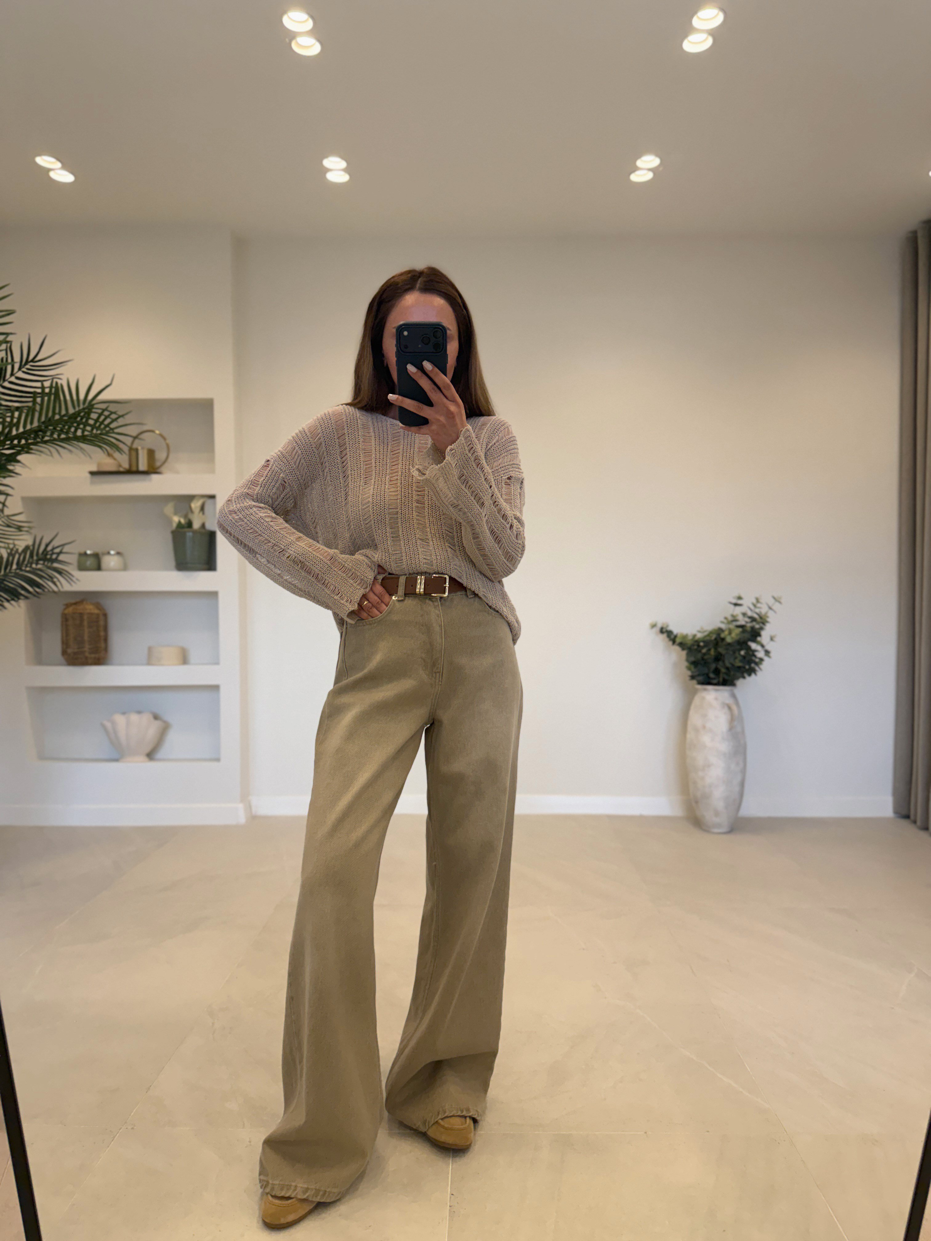 1021 Kemerli Bej Pantolon