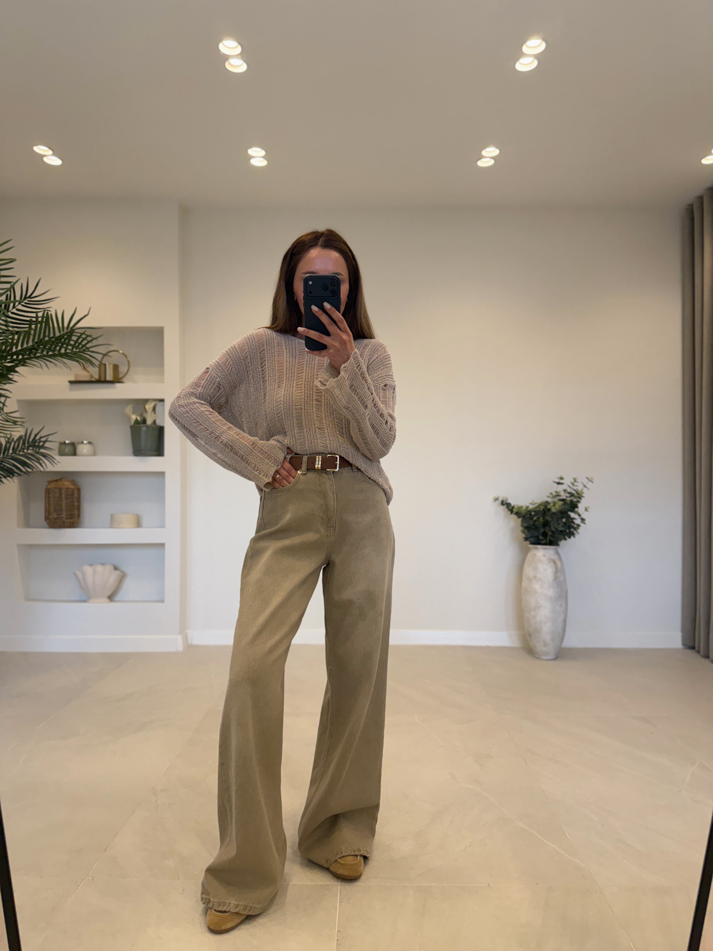 1021 Kemerli Bej Pantolon