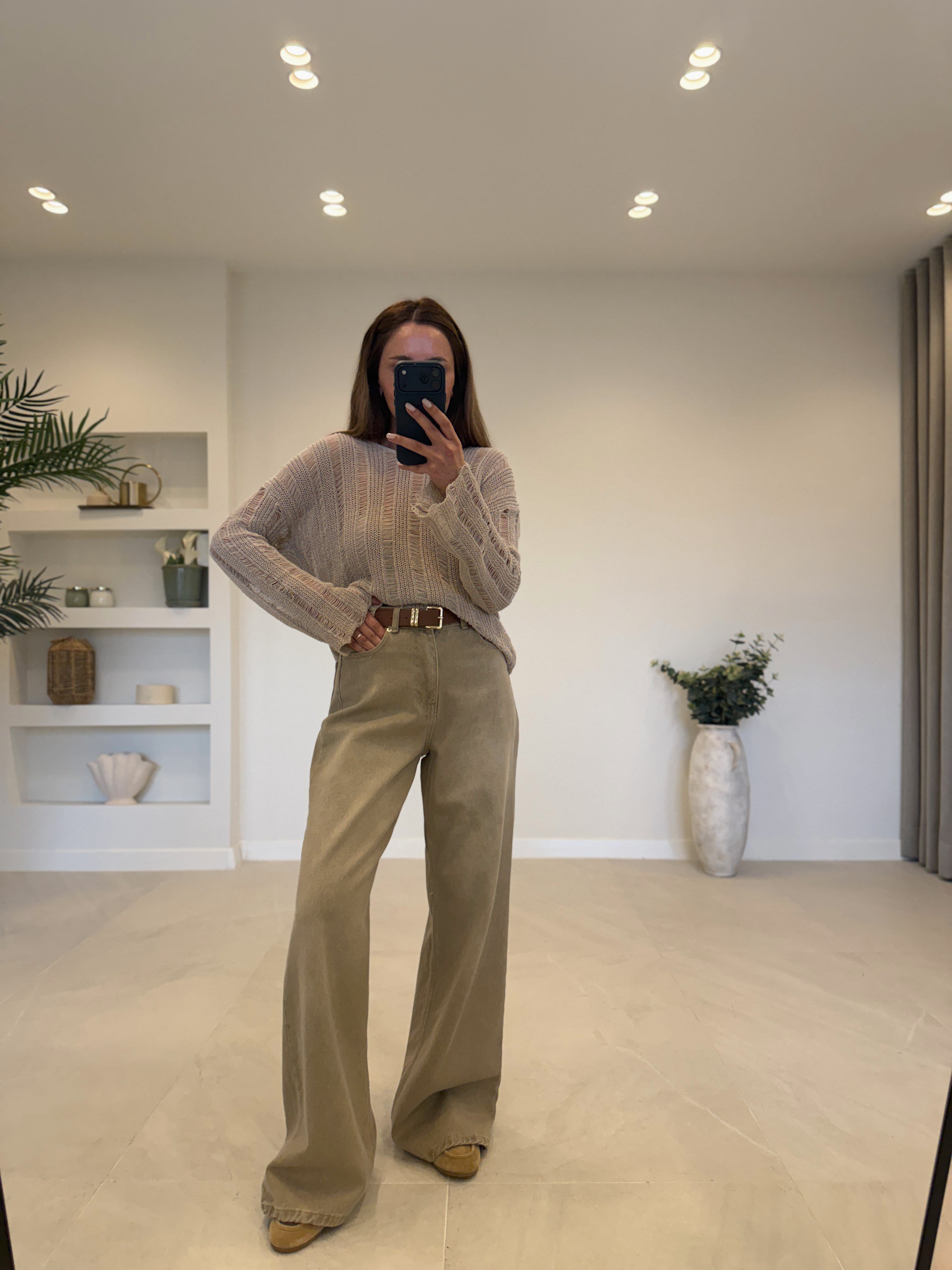 1021 Kemerli Bej Pantolon