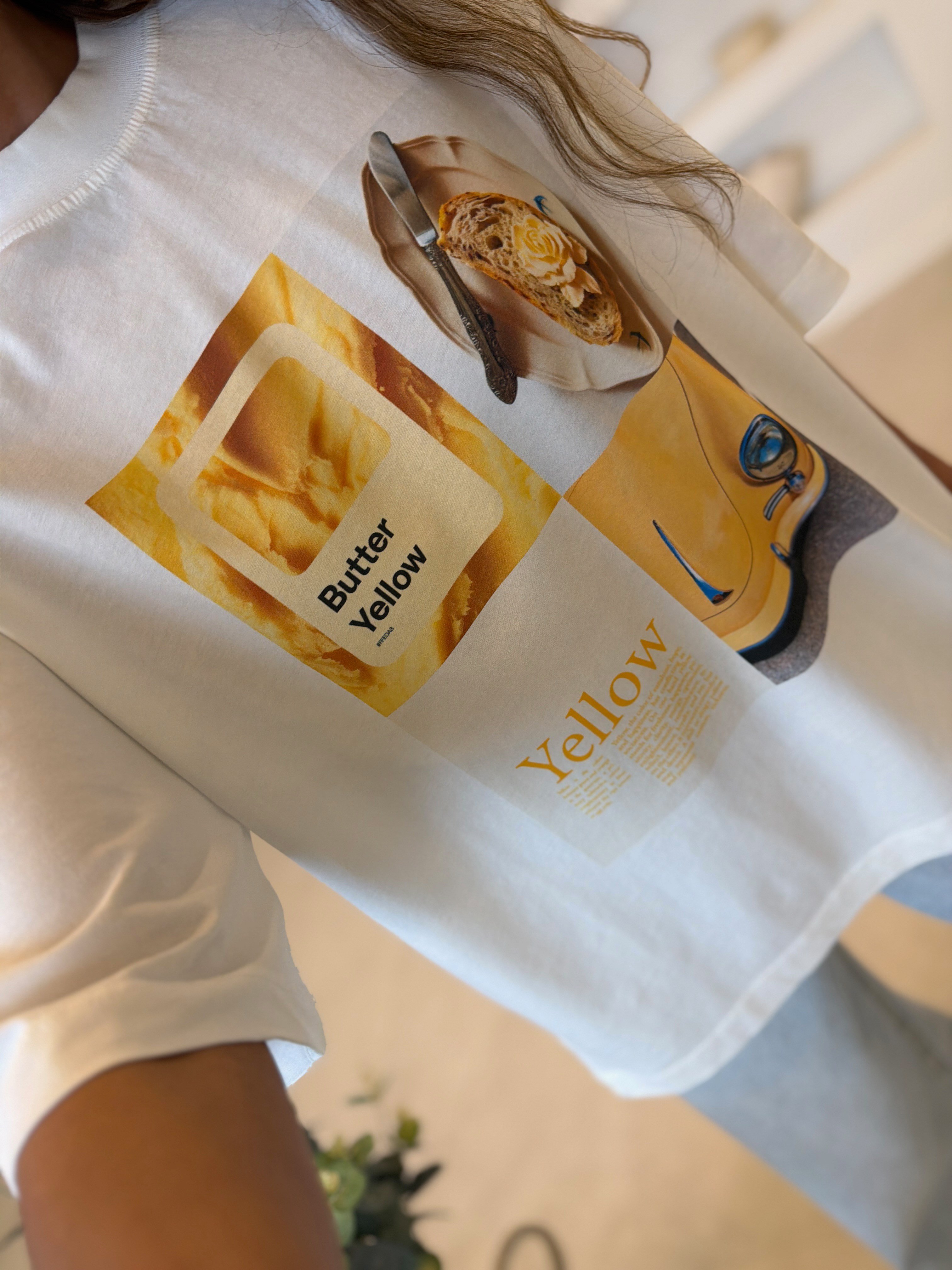 1028 Butter Yellow Baskı Ekru Tişört