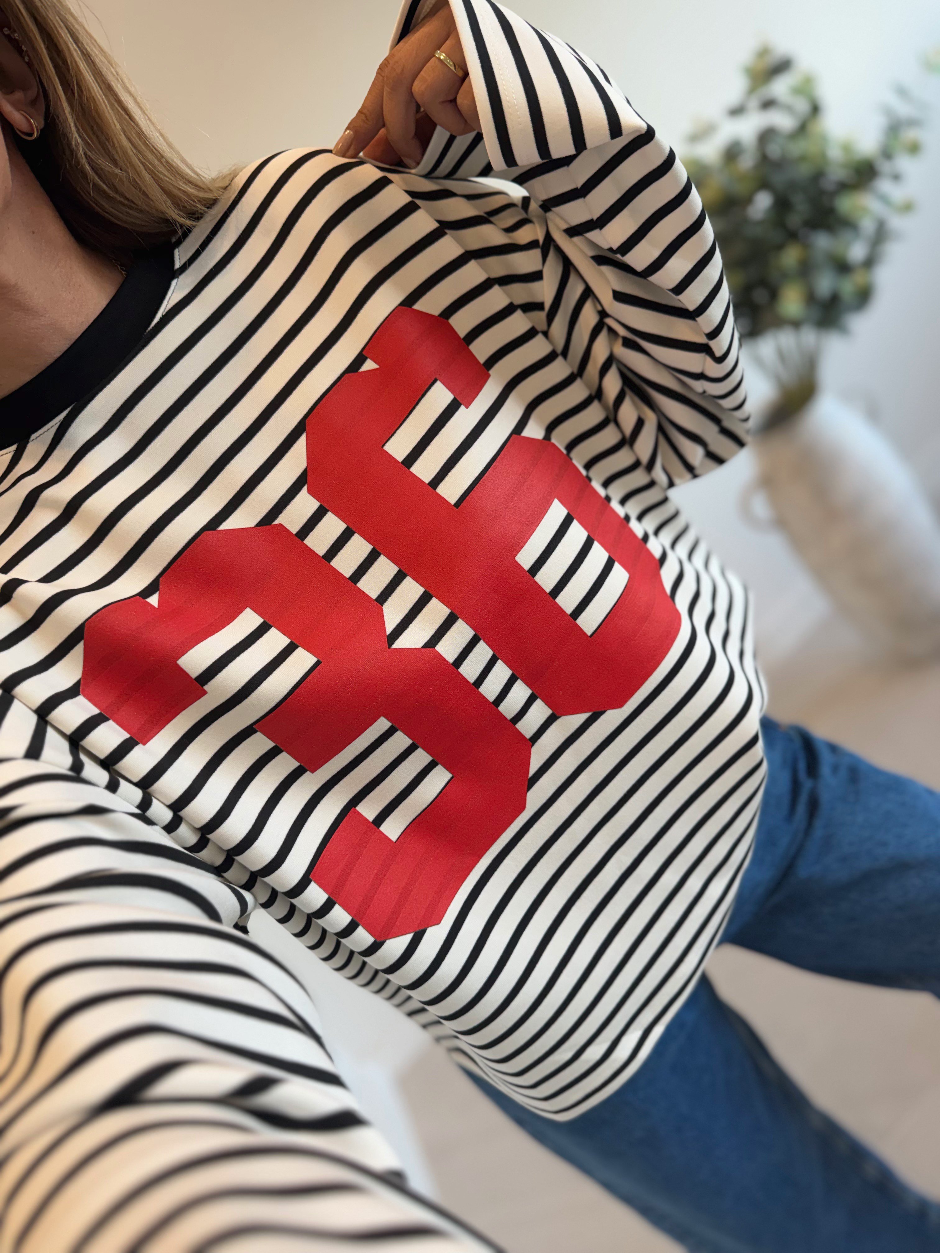 12680 Baskılı Siyah Çizgili Sweatshirt