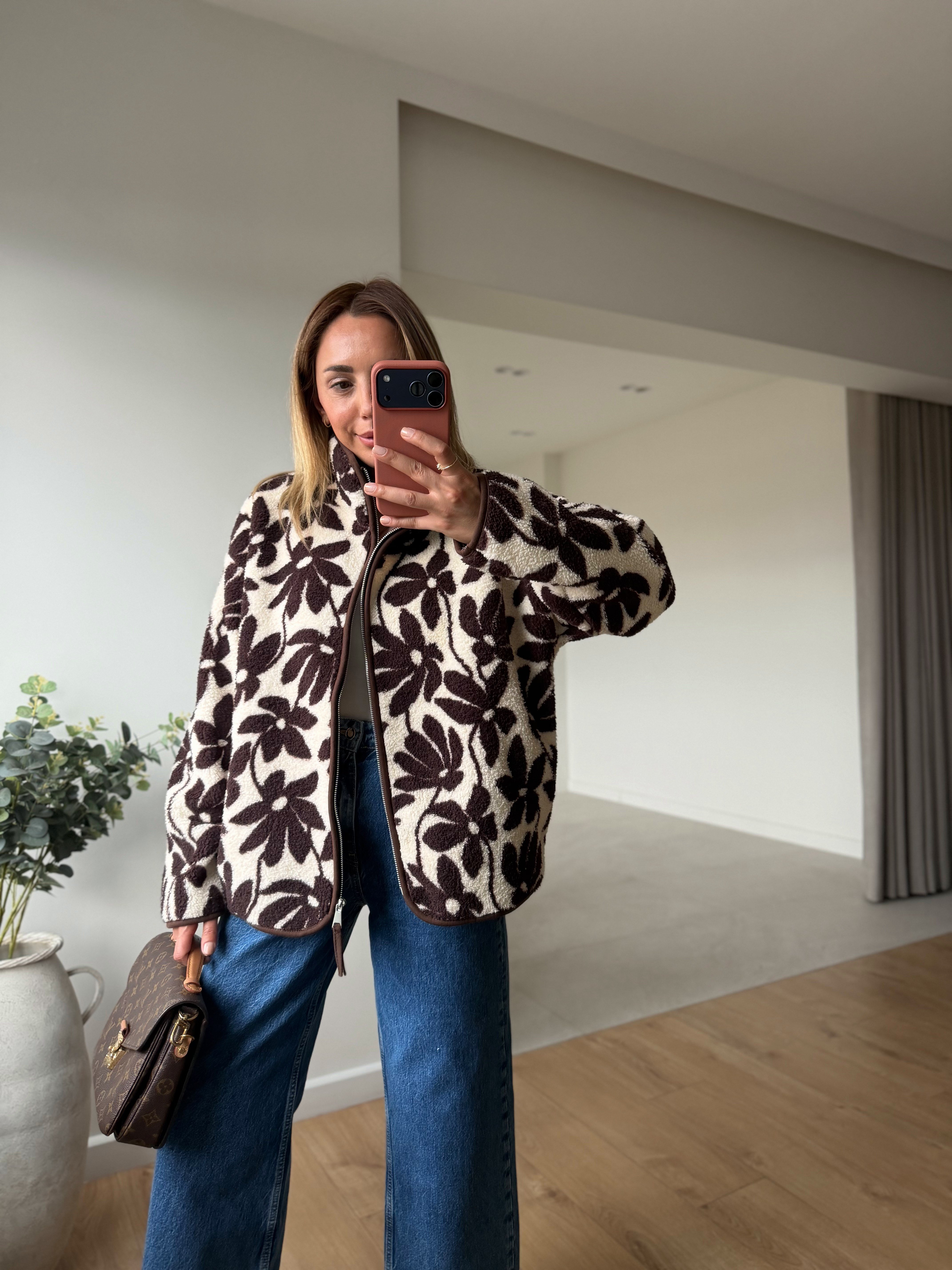 23216 Kahve Çiçekli Ekru Polar Ceket