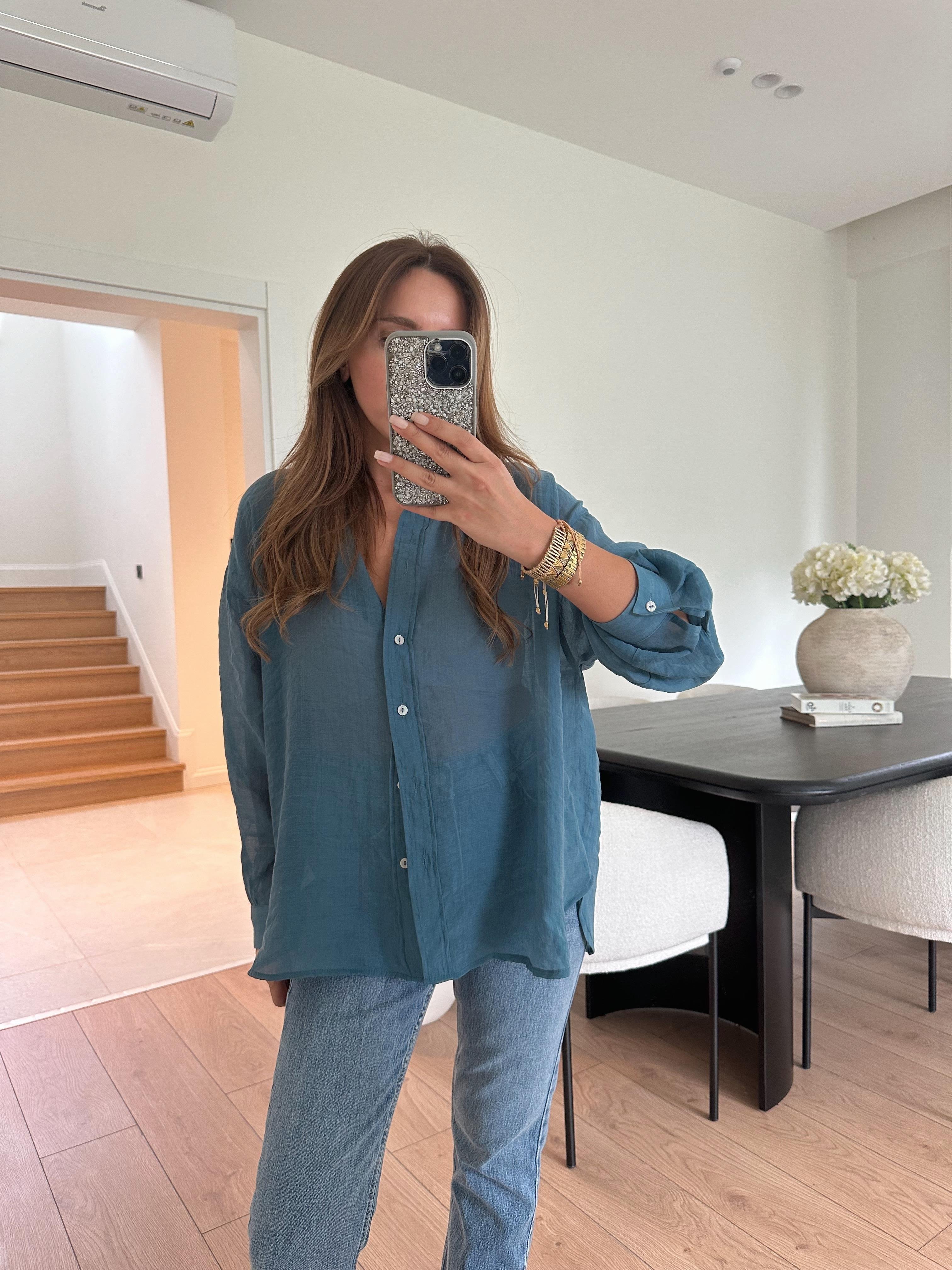 4924 Mavi Oversize İpeksi Gömlek