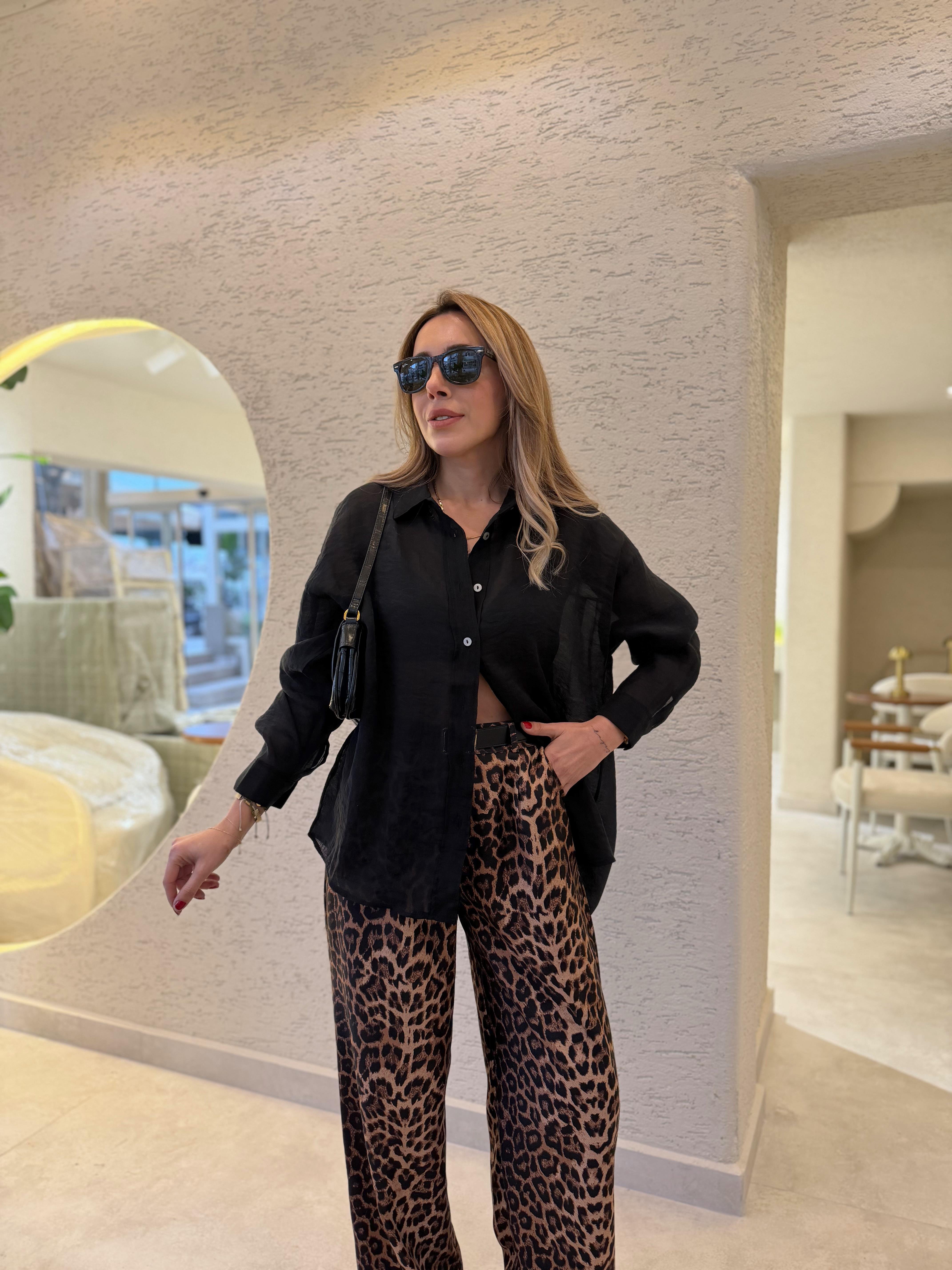 4924 Siyah Oversize İpeksi Gömlek