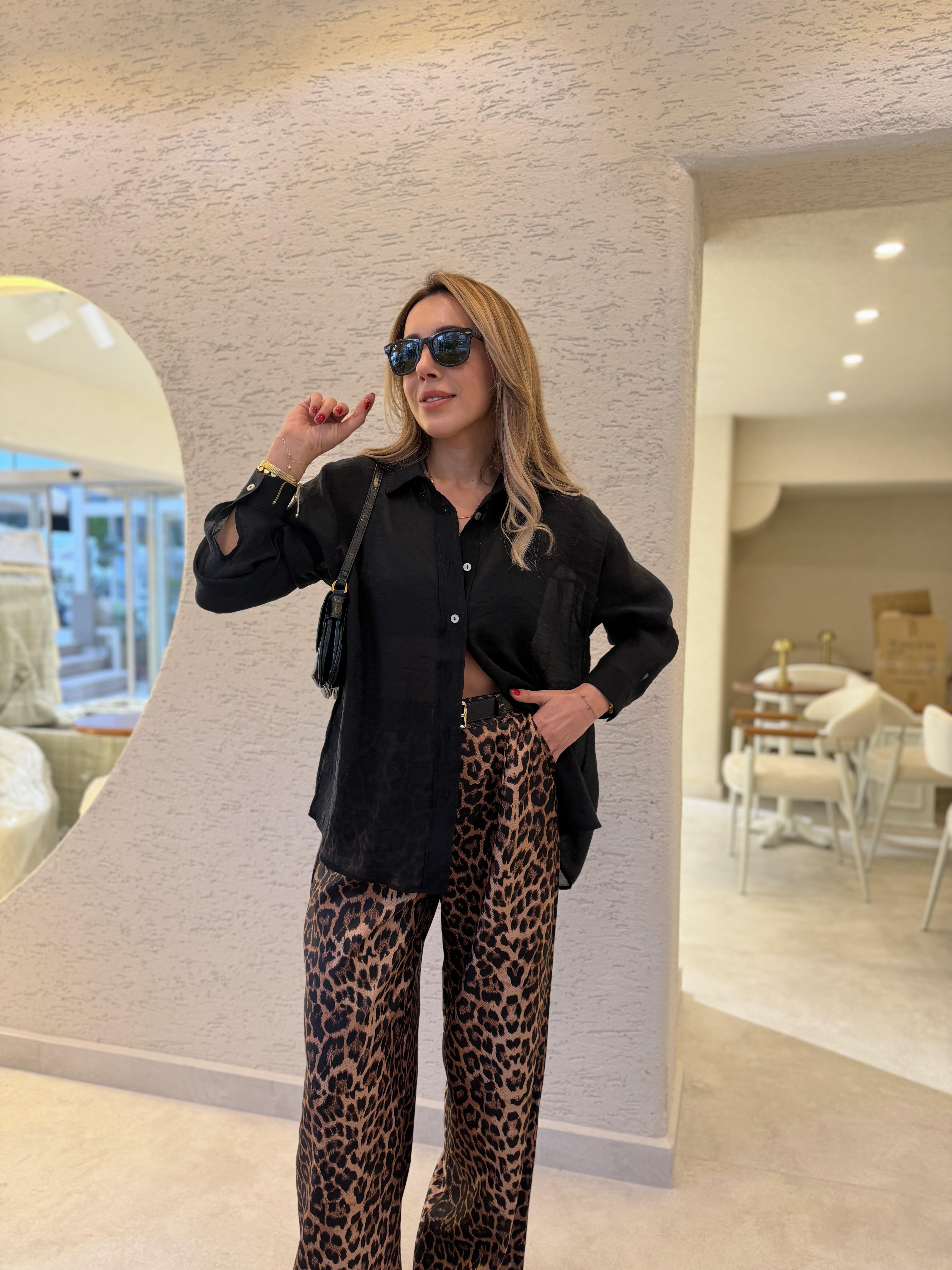 4924 Siyah Oversize İpeksi Gömlek