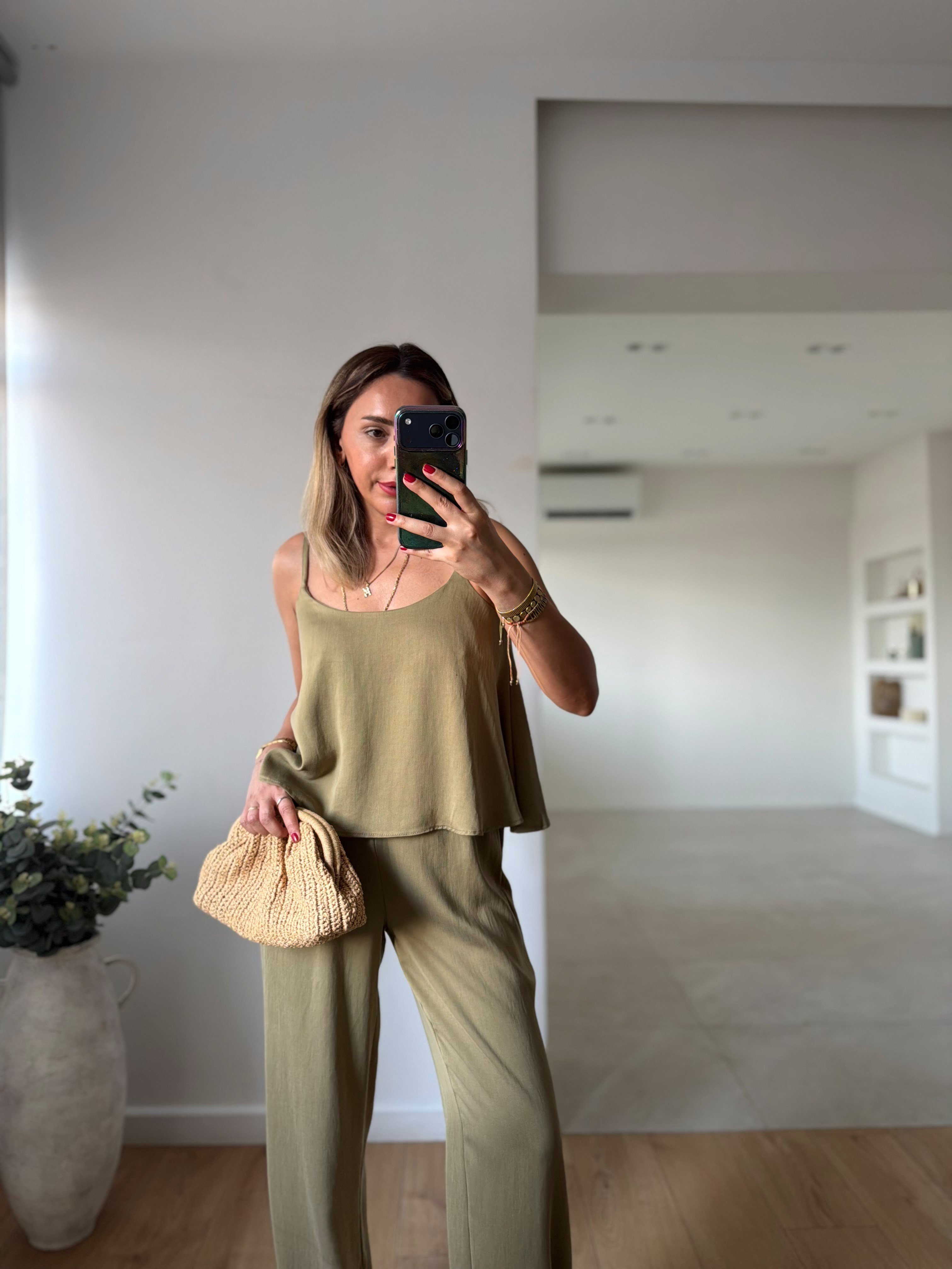 51043 Haki Askılı Bluz Pantolon Takım