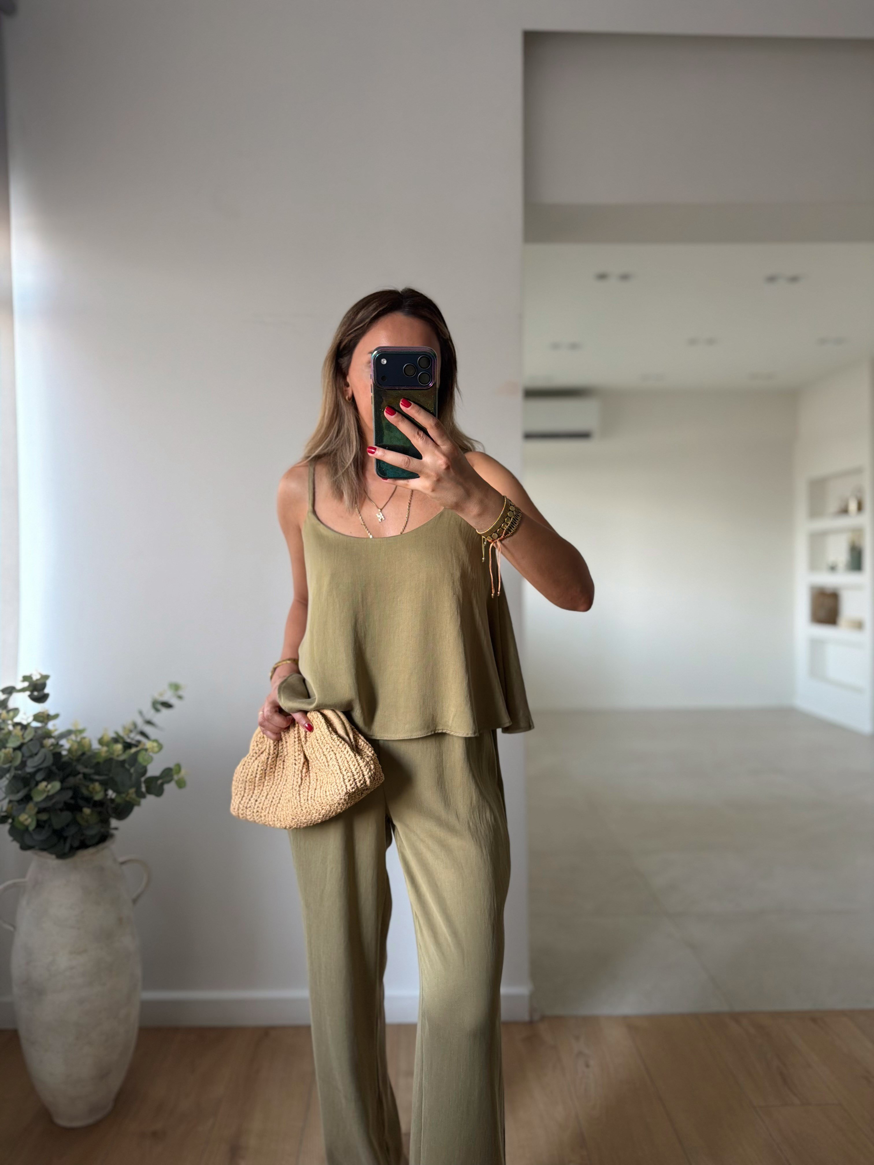 51043 Haki Askılı Bluz Pantolon Takım