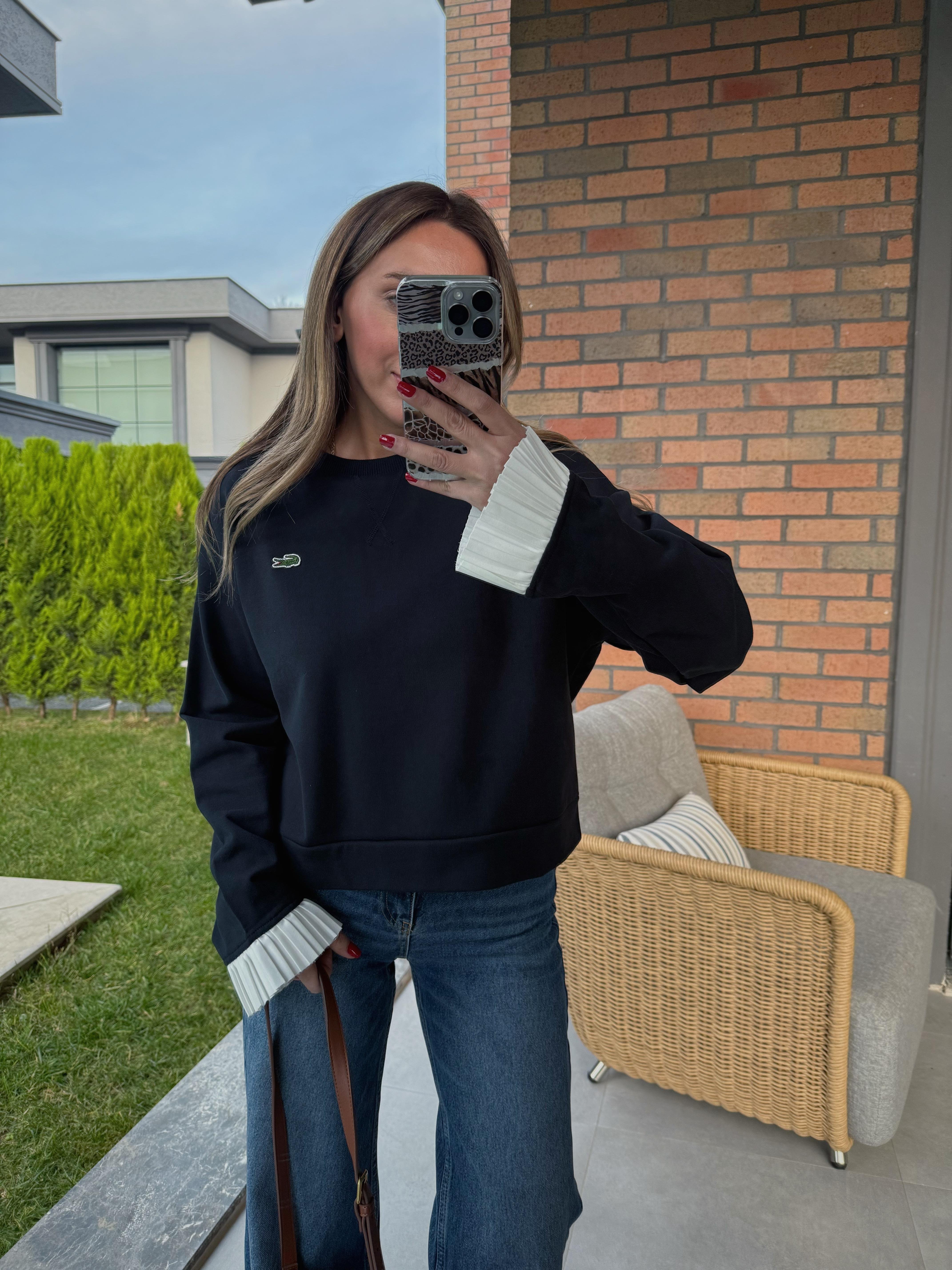 Anna Muadil Kolları Pileli Koyu Lacivert Sweatshirt 