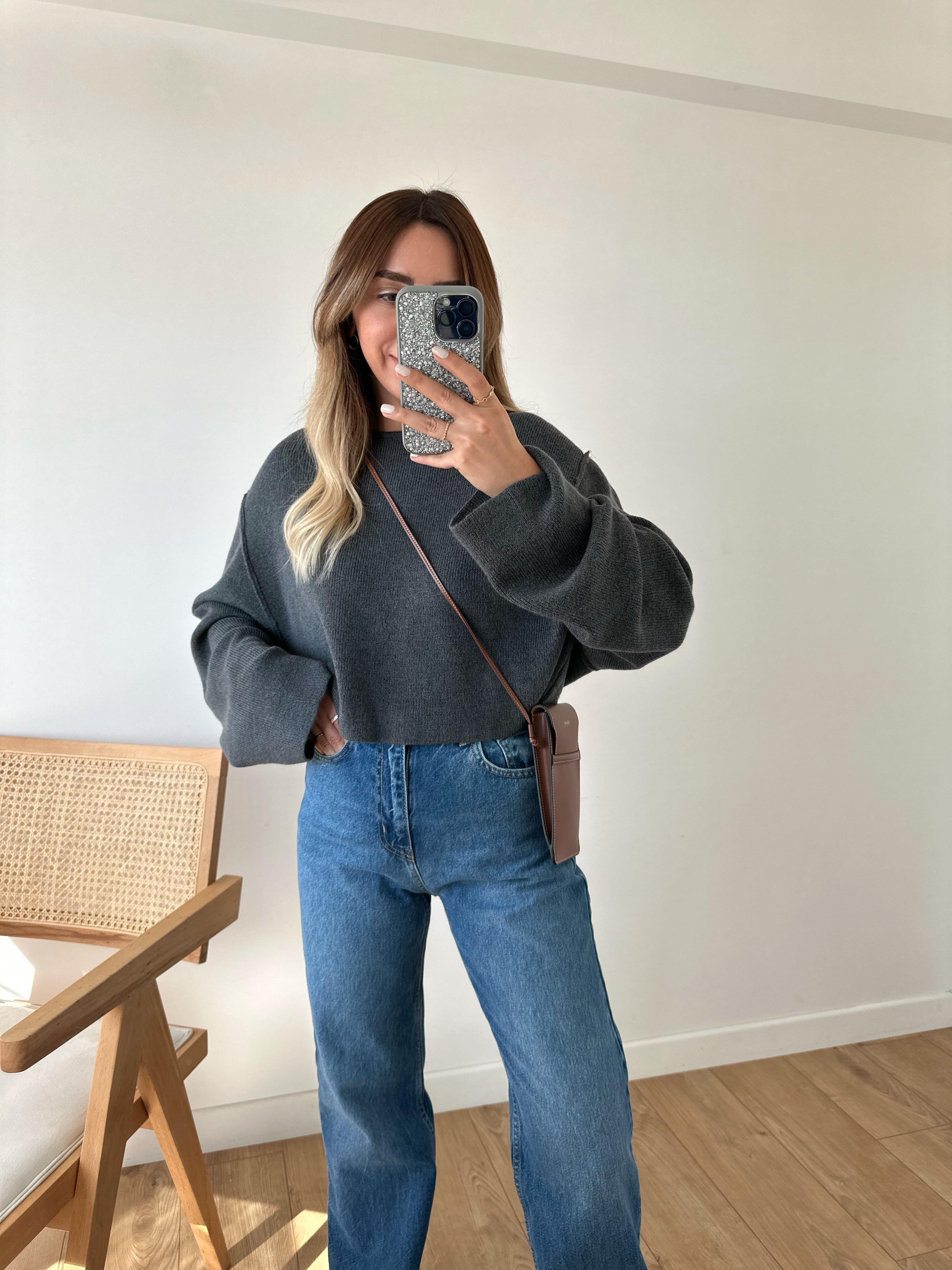 ANTRASİT KISA OVERSIZE KAZAK