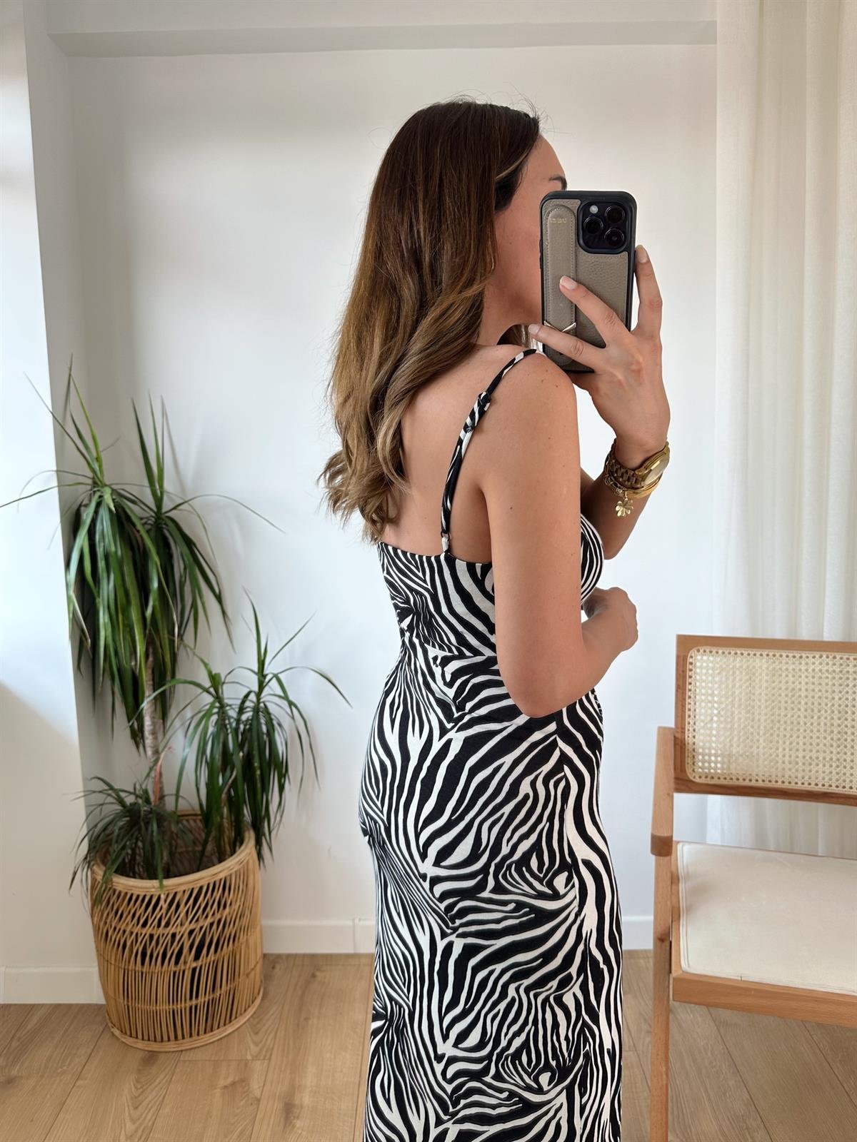 ASKILI ZEBRA YIRTMAÇLI ELBİSE