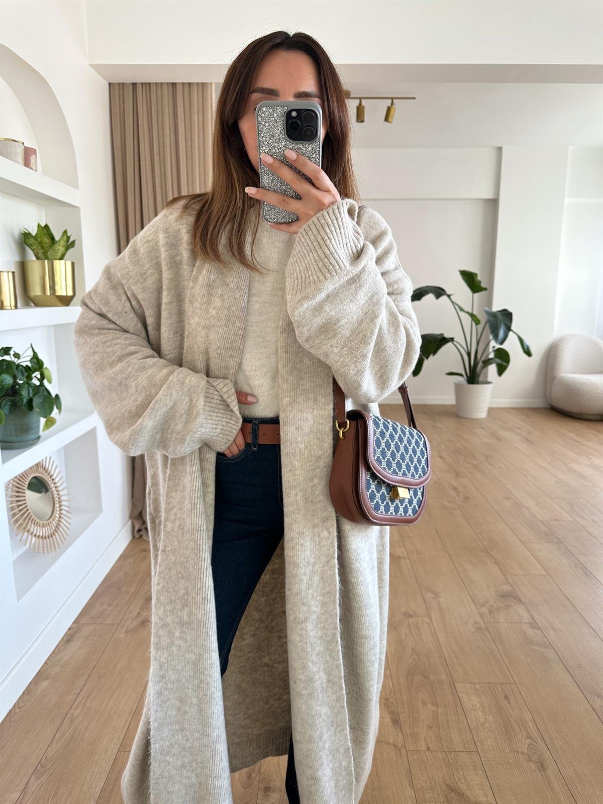BEJ ŞAL YAKA OVERSIZE UZUN HIRKA