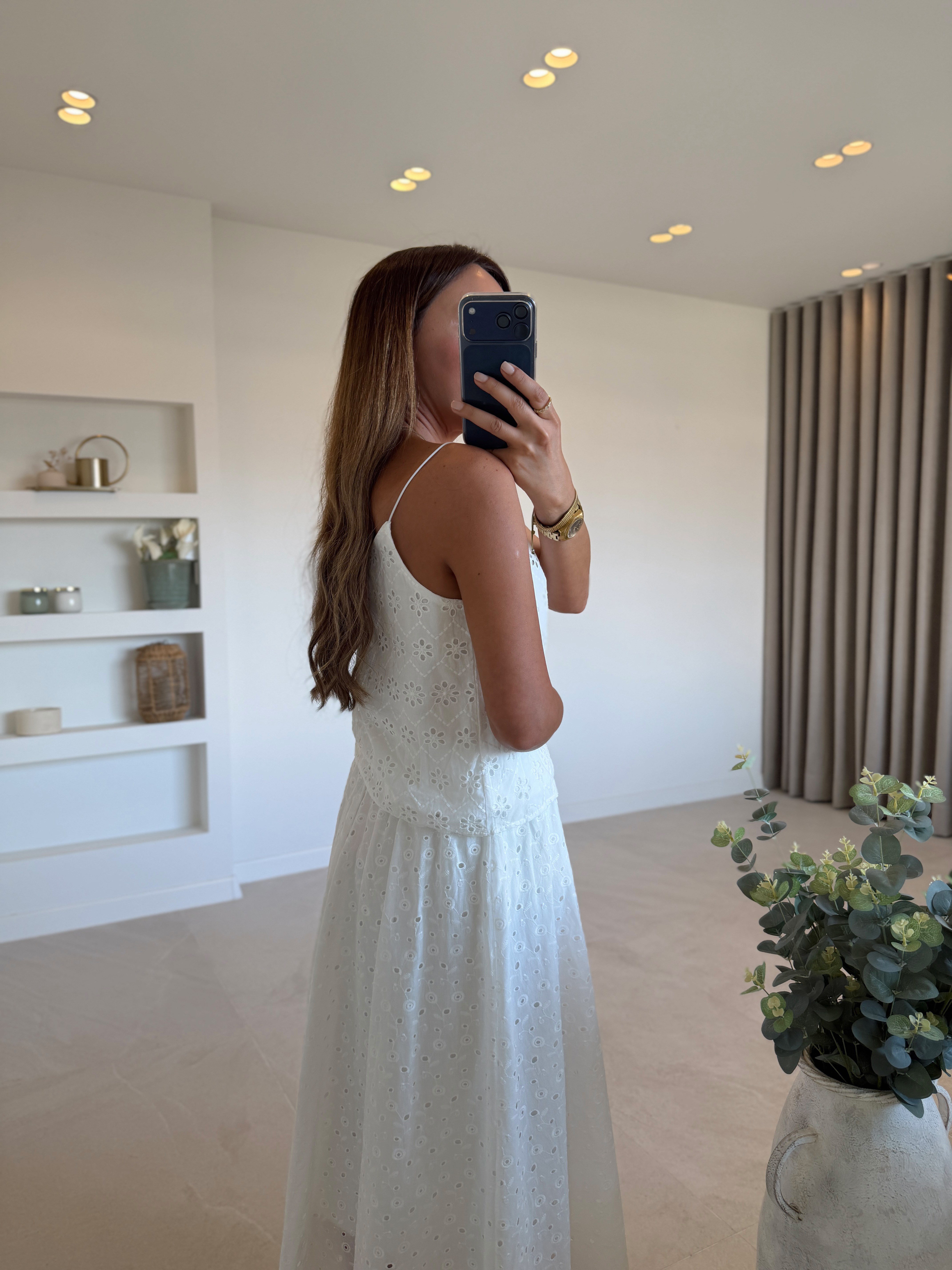 Beyaz Fisto Detaylı Astarlı Bluz