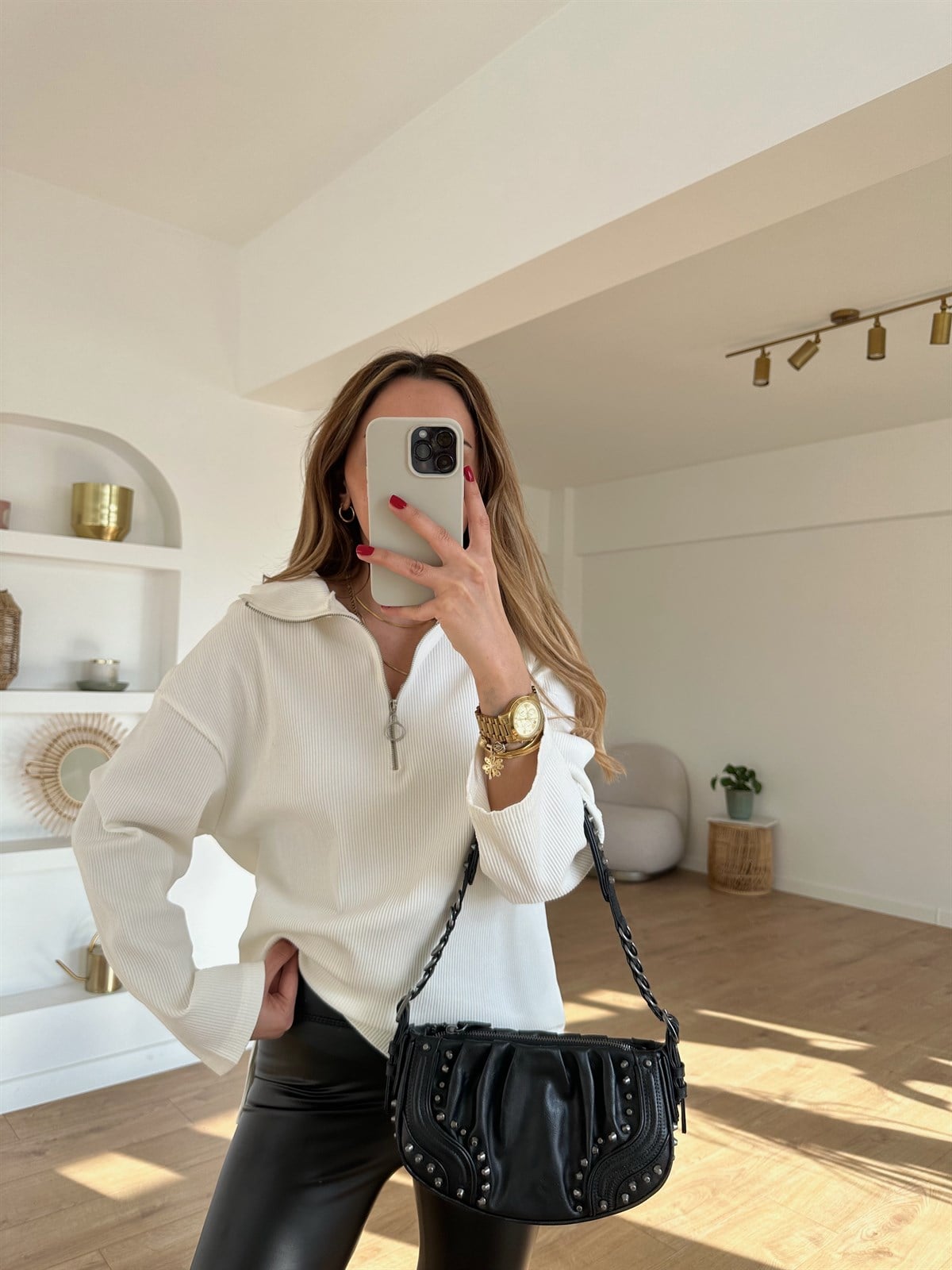 BEYAZ FİTİLLİ FERMUARLI SWEAT