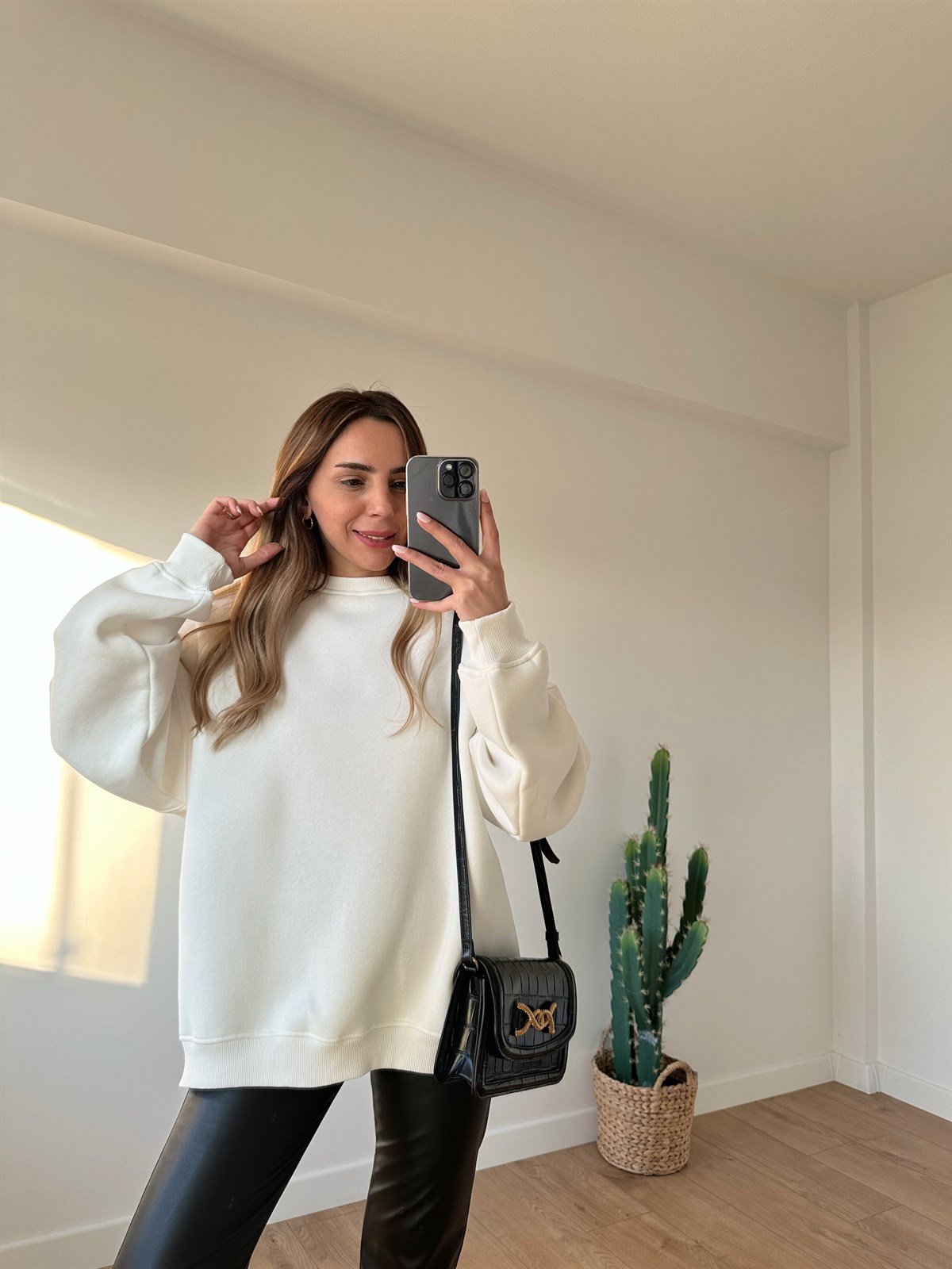 BEYAZ KALIN OVERSİZE SWEAT