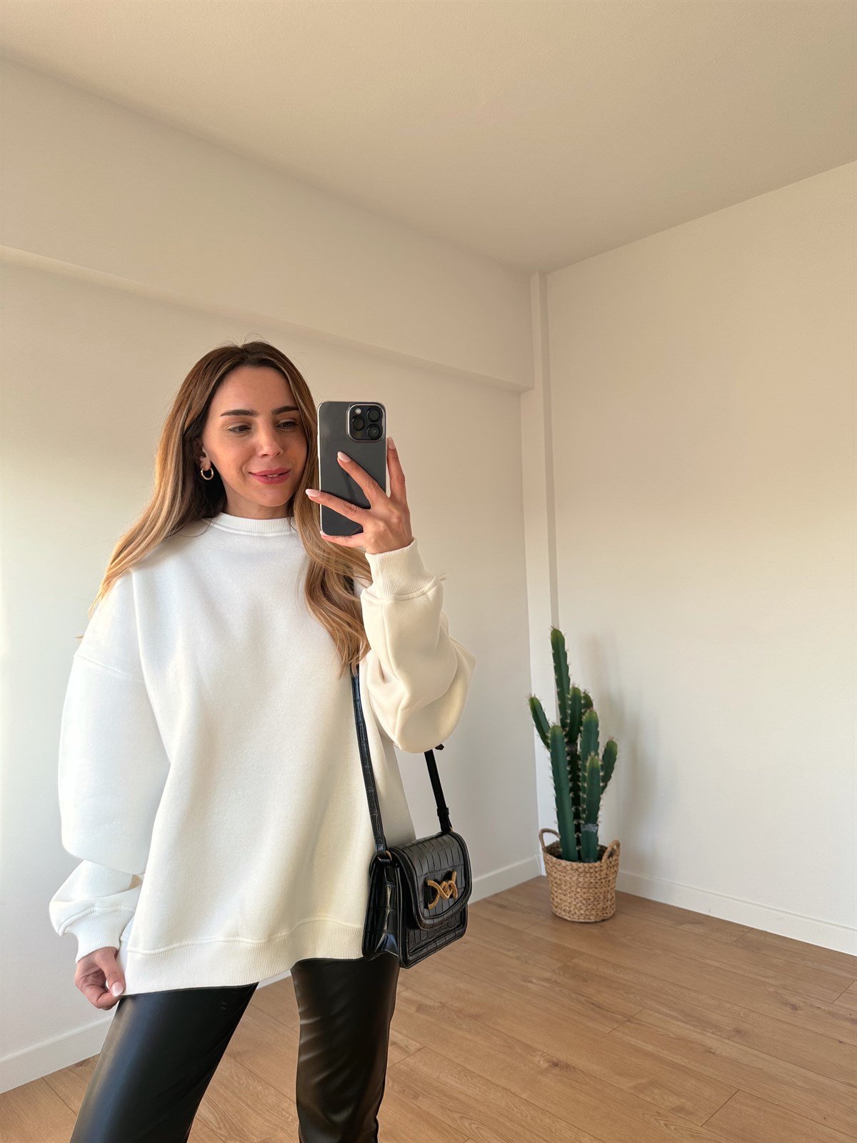 BEYAZ KALIN OVERSİZE SWEAT