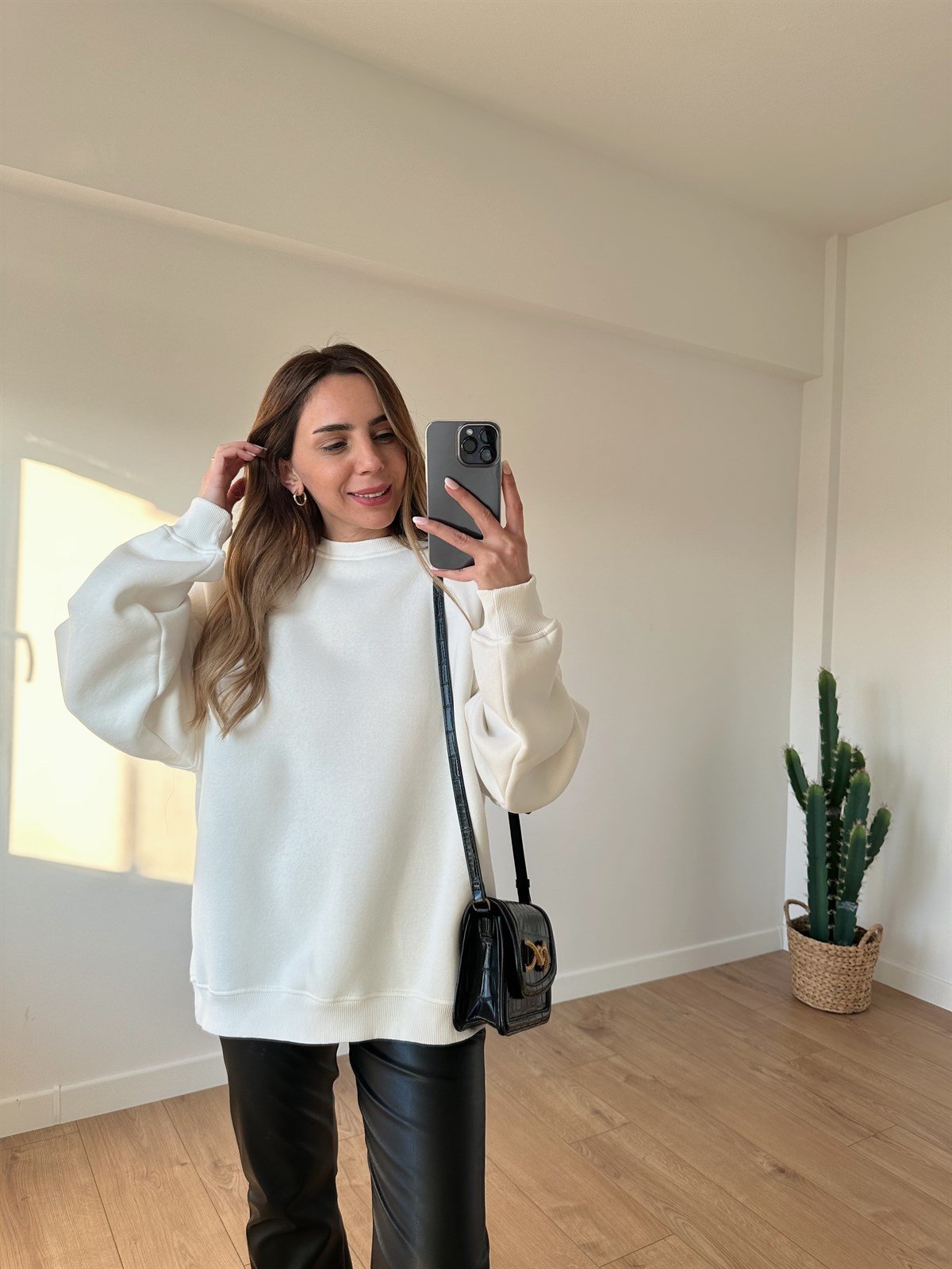 BEYAZ KALIN OVERSİZE SWEAT