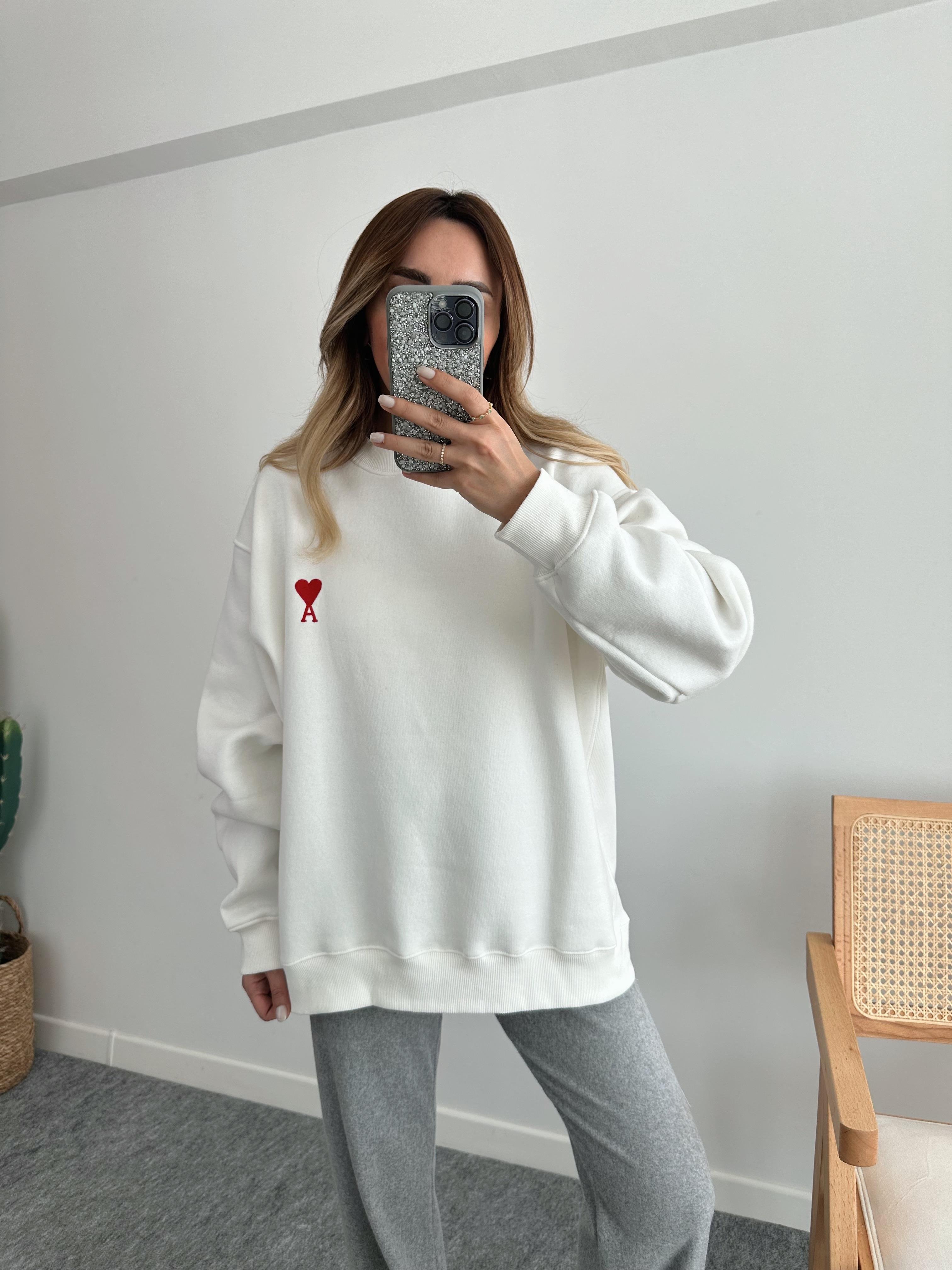 BEYAZ KALP NAKIŞLI MUADİL PREMIUM ŞARDONLU SWEAT