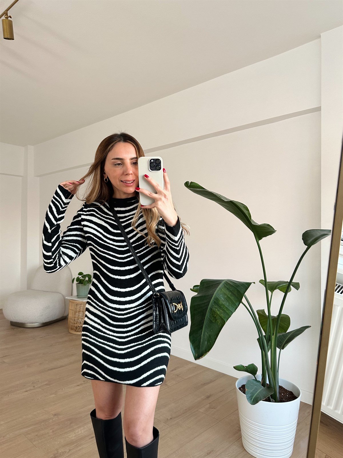 DESENLİ MİNİ ZEBRA TRİKO ELBİSE