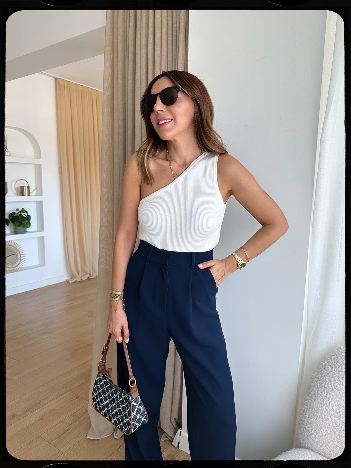 DİLVİN BEYAZ TEK OMUZ TRİKO