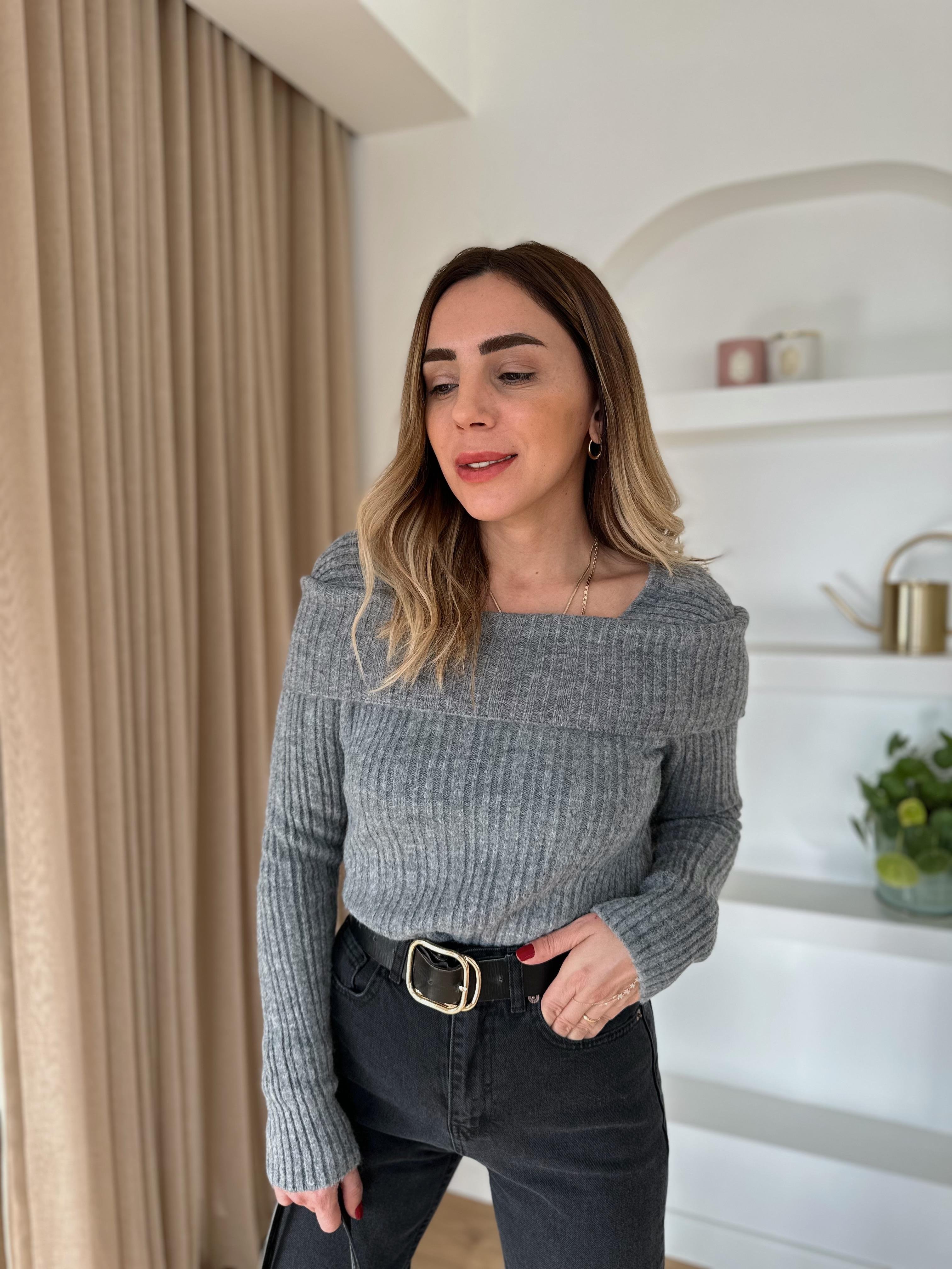 FÜME MADONNA YAKA  KAZAK