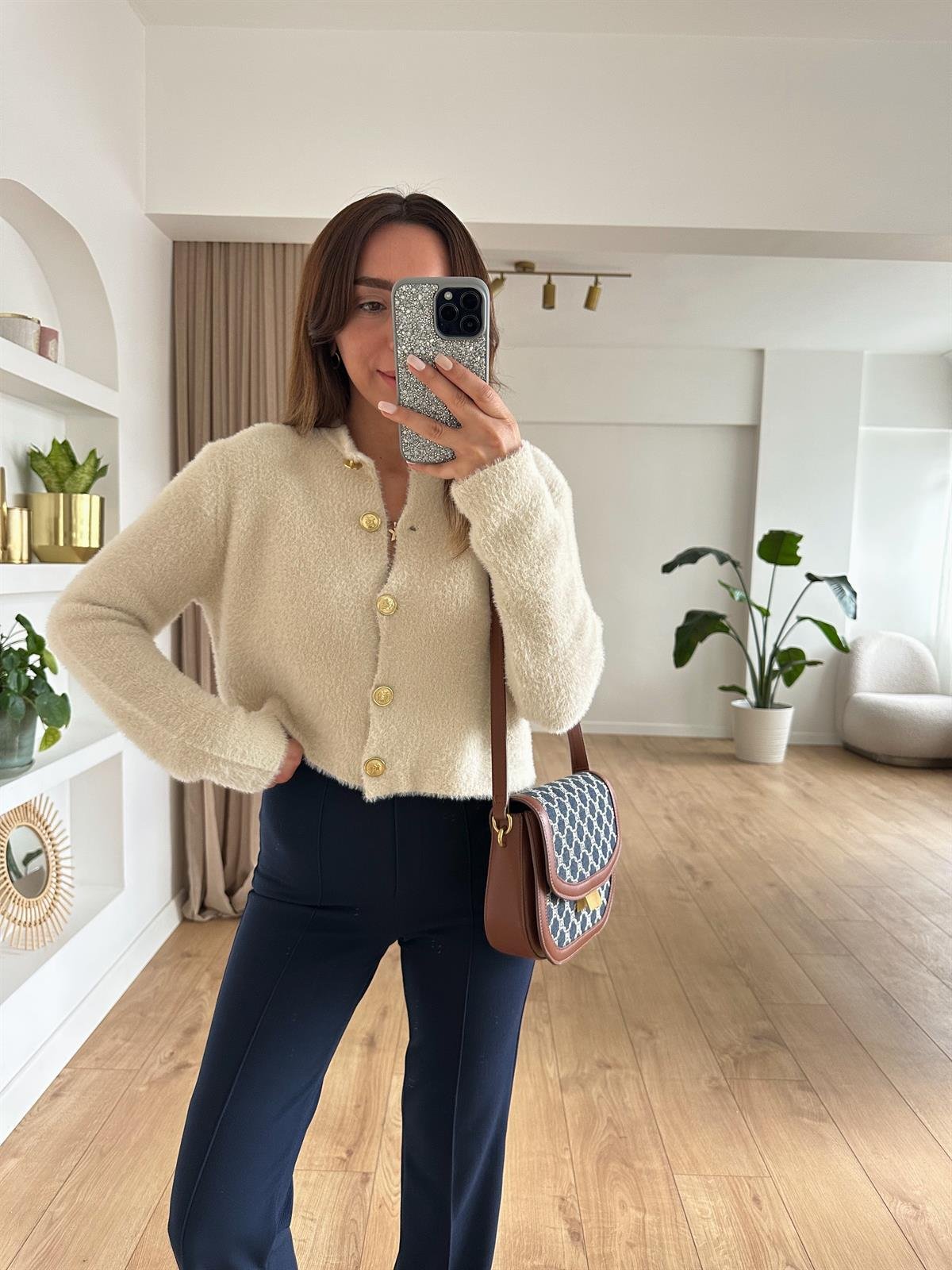 GOLD DÜĞMELİ  TAŞ YUMOŞ HIRKA