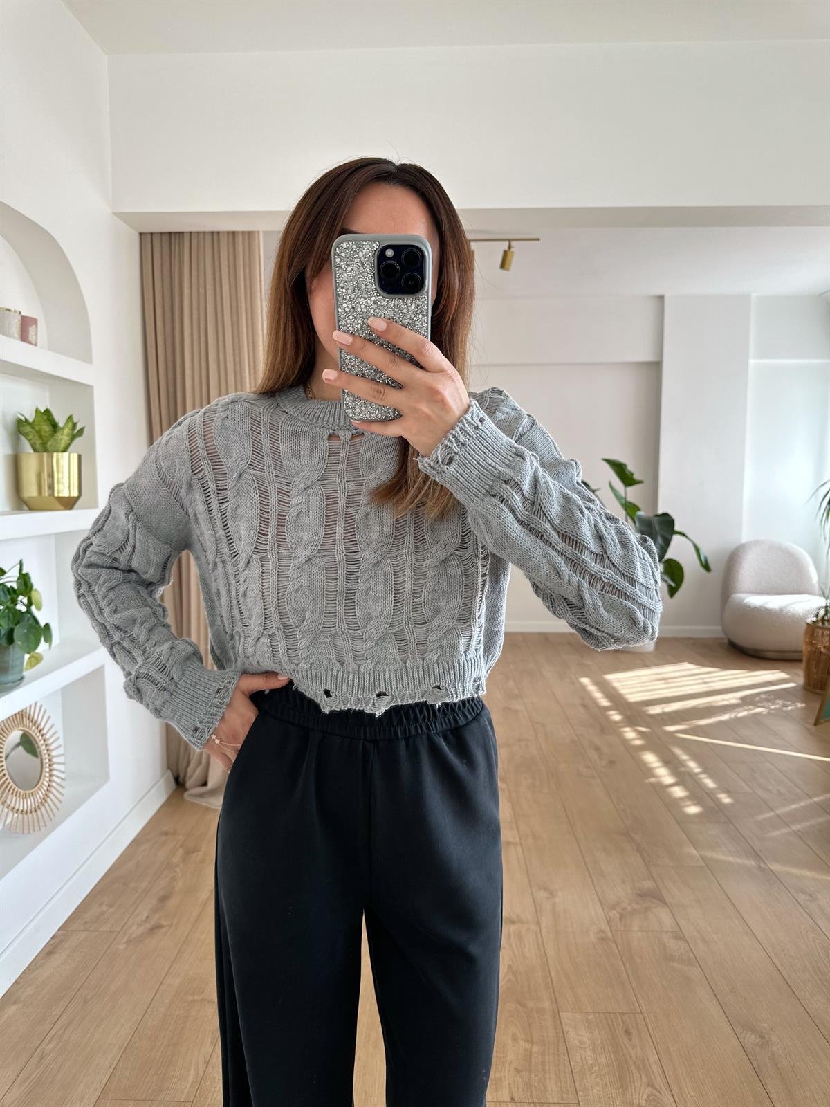 GRİ AJURLU CROP TRİKO