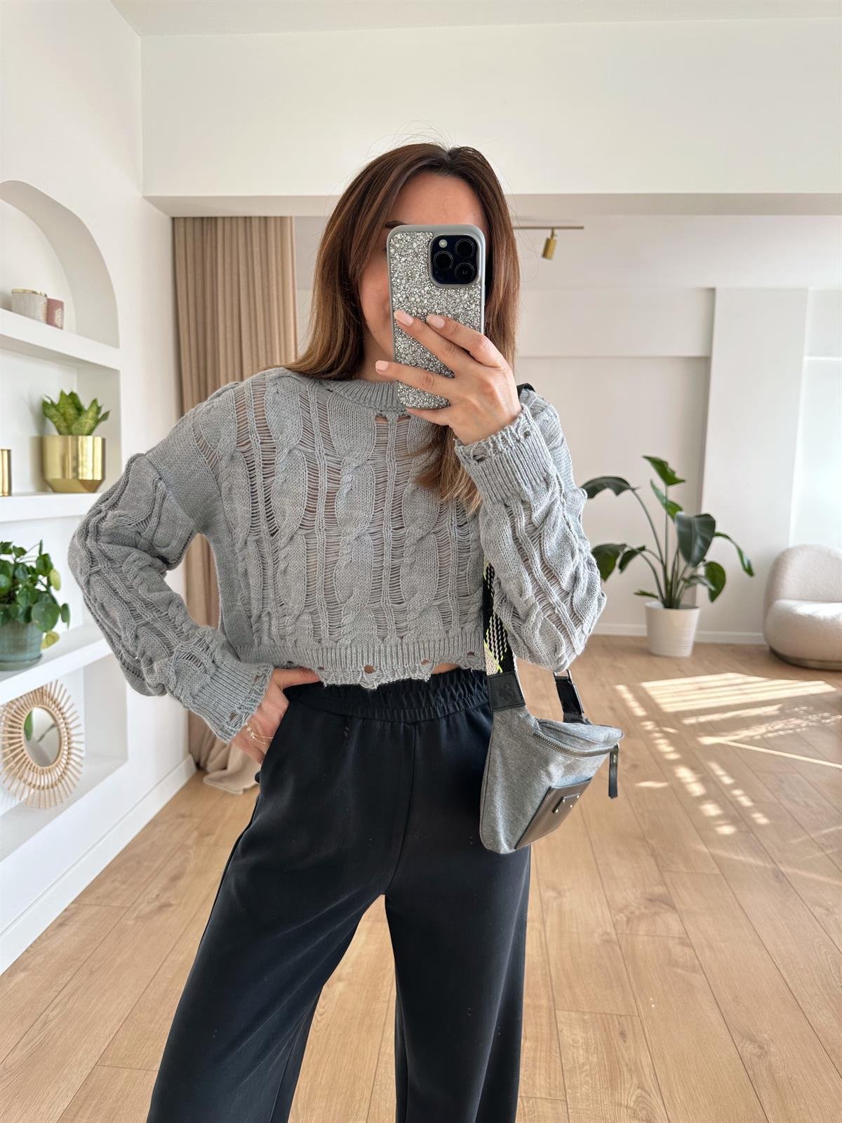 GRİ AJURLU CROP TRİKO